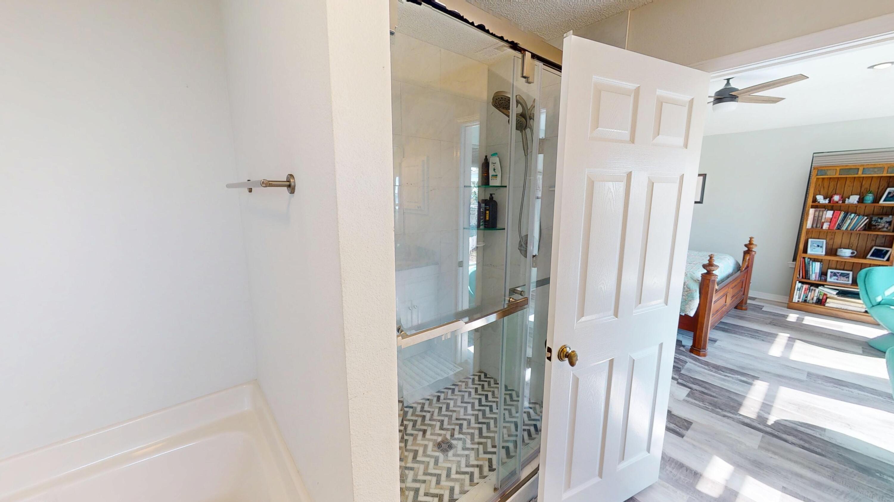 MARSH HARBOR - Residential