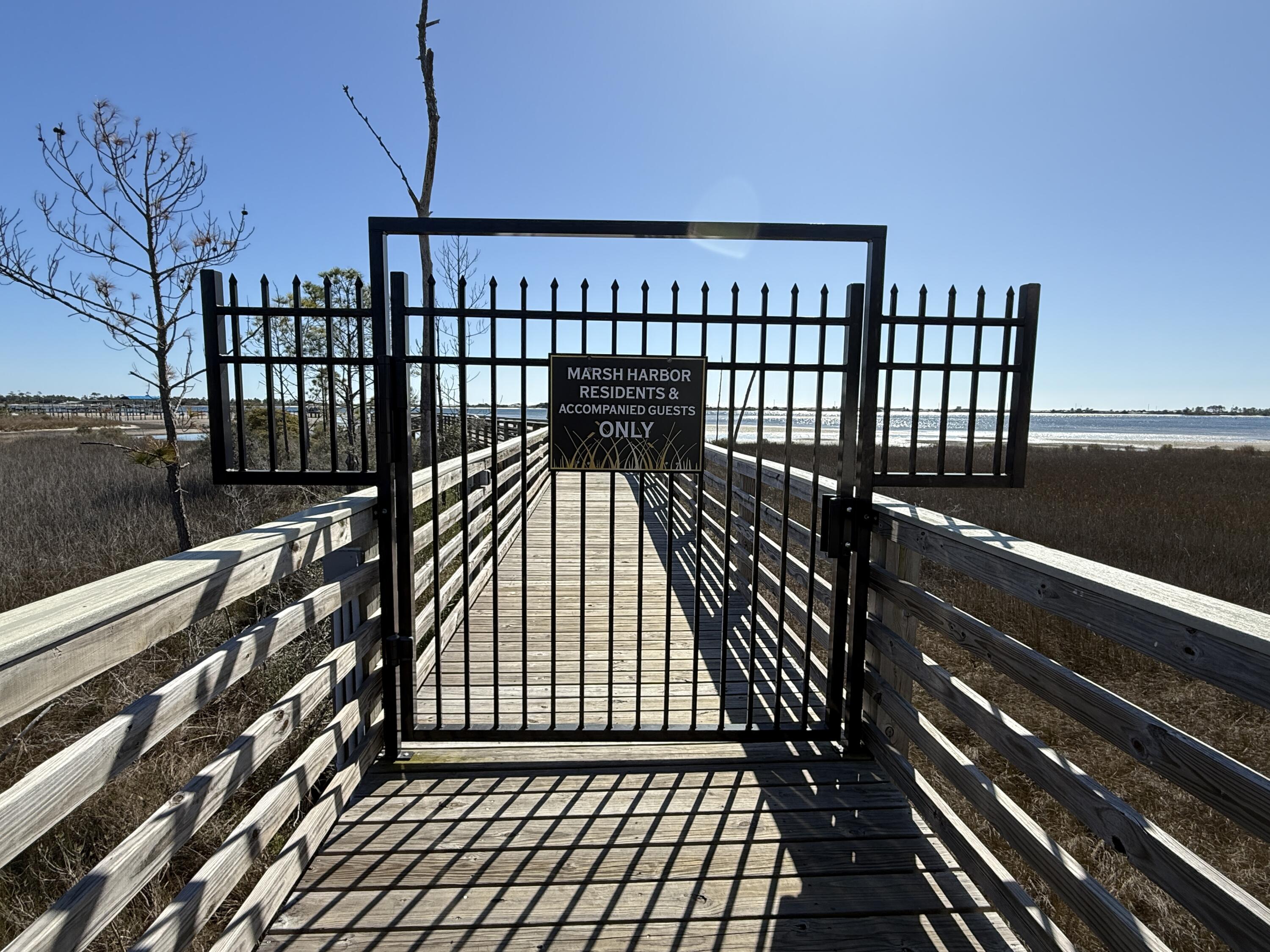 MARSH HARBOR - Residential