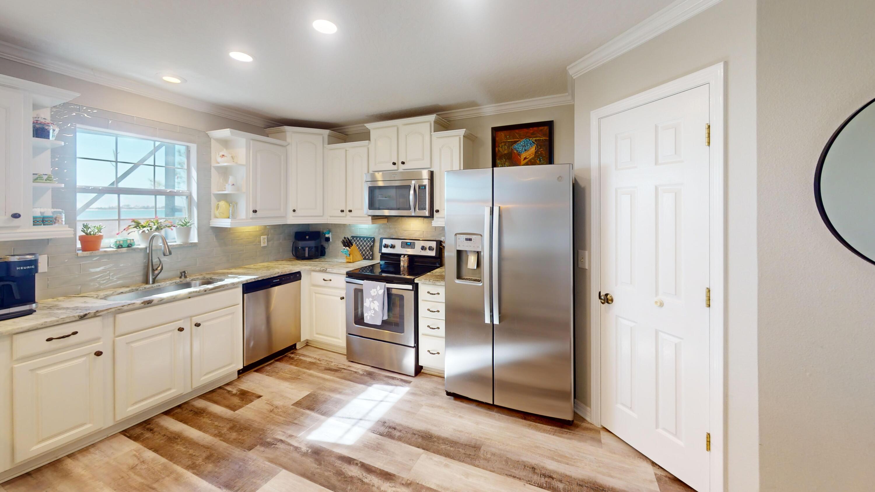 MARSH HARBOR - Residential