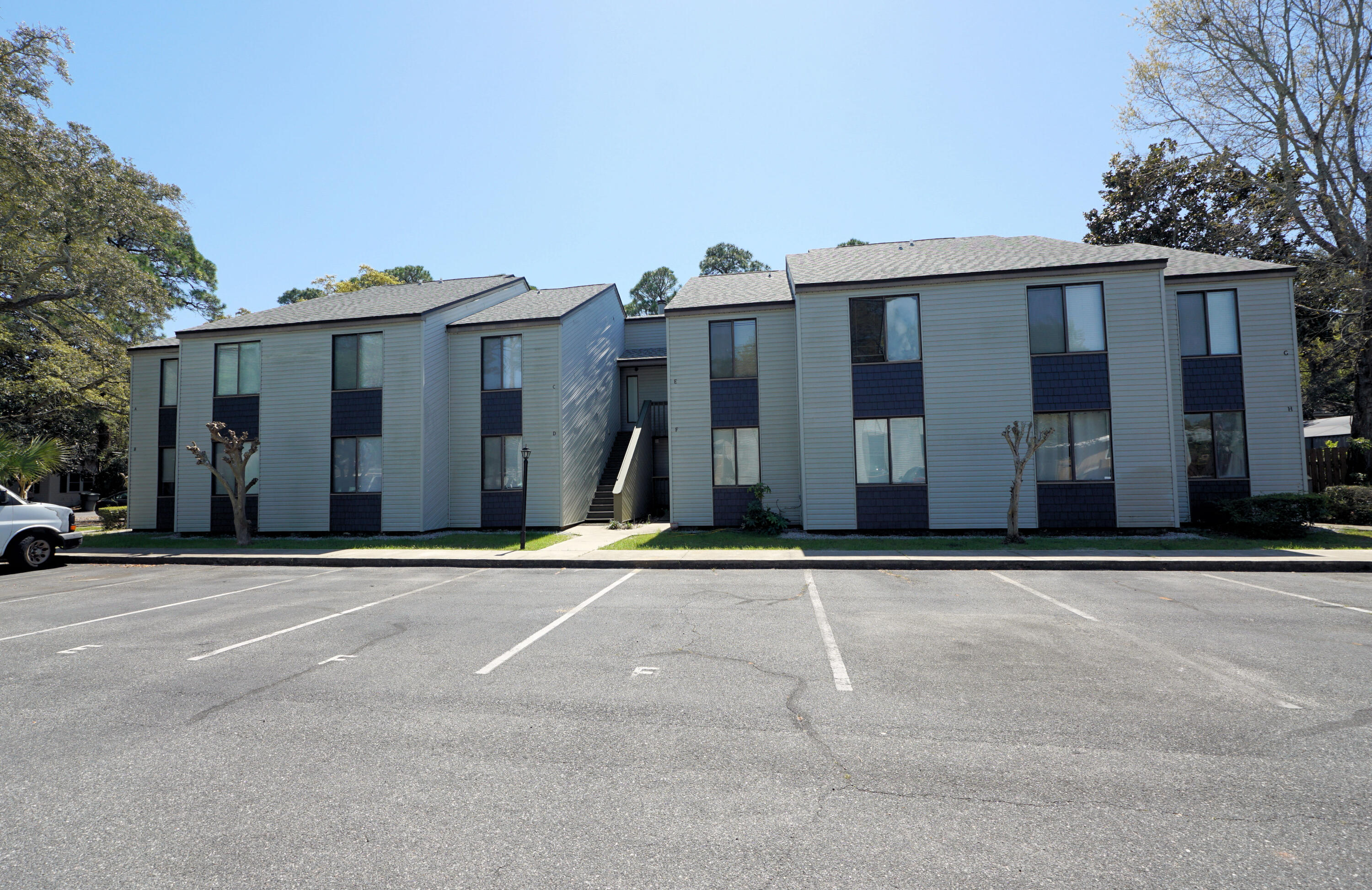 ELM PLACE CONDO - Residential