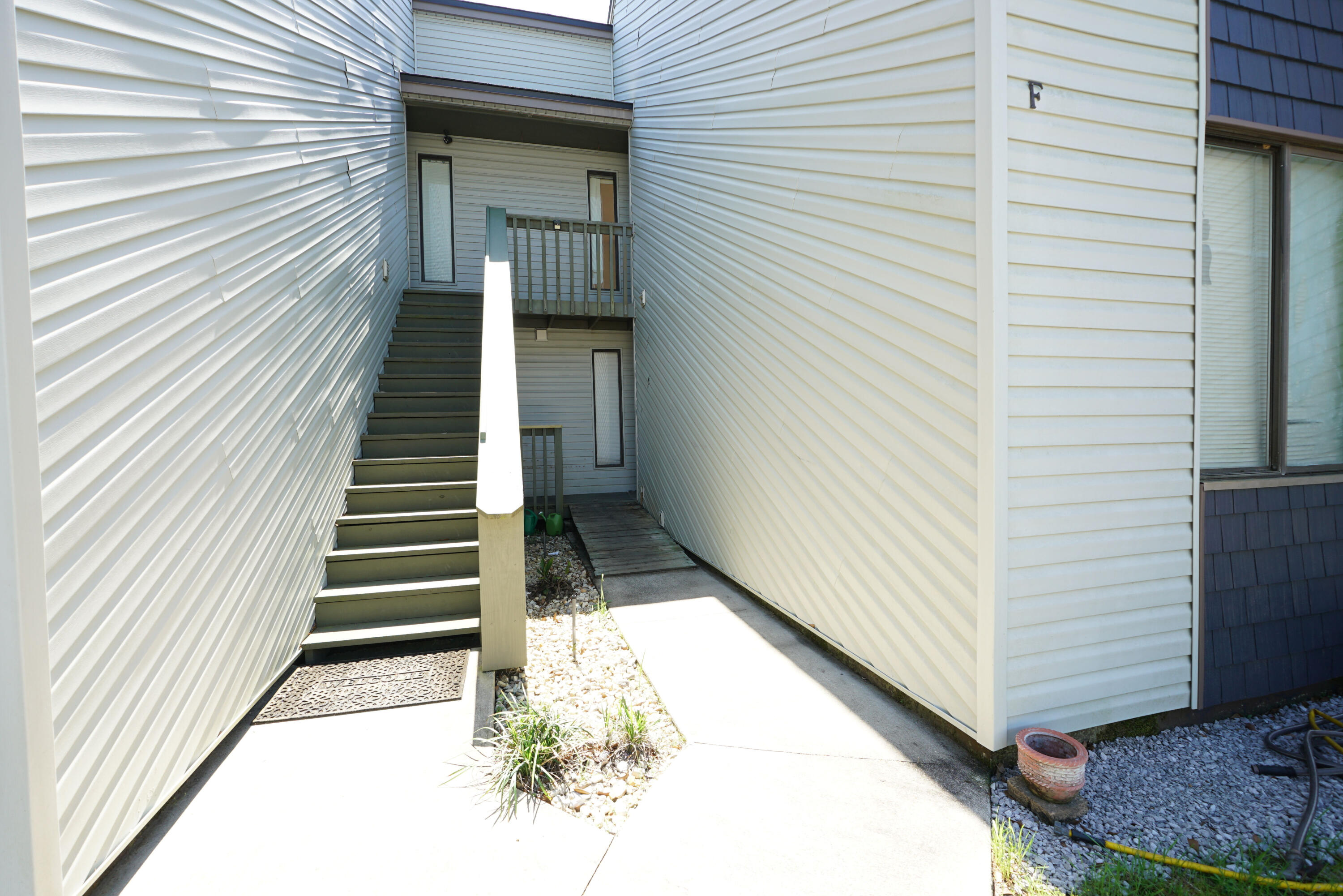 ELM PLACE CONDO - Residential