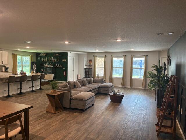 ASHTIN ESTATES - Residential Lease