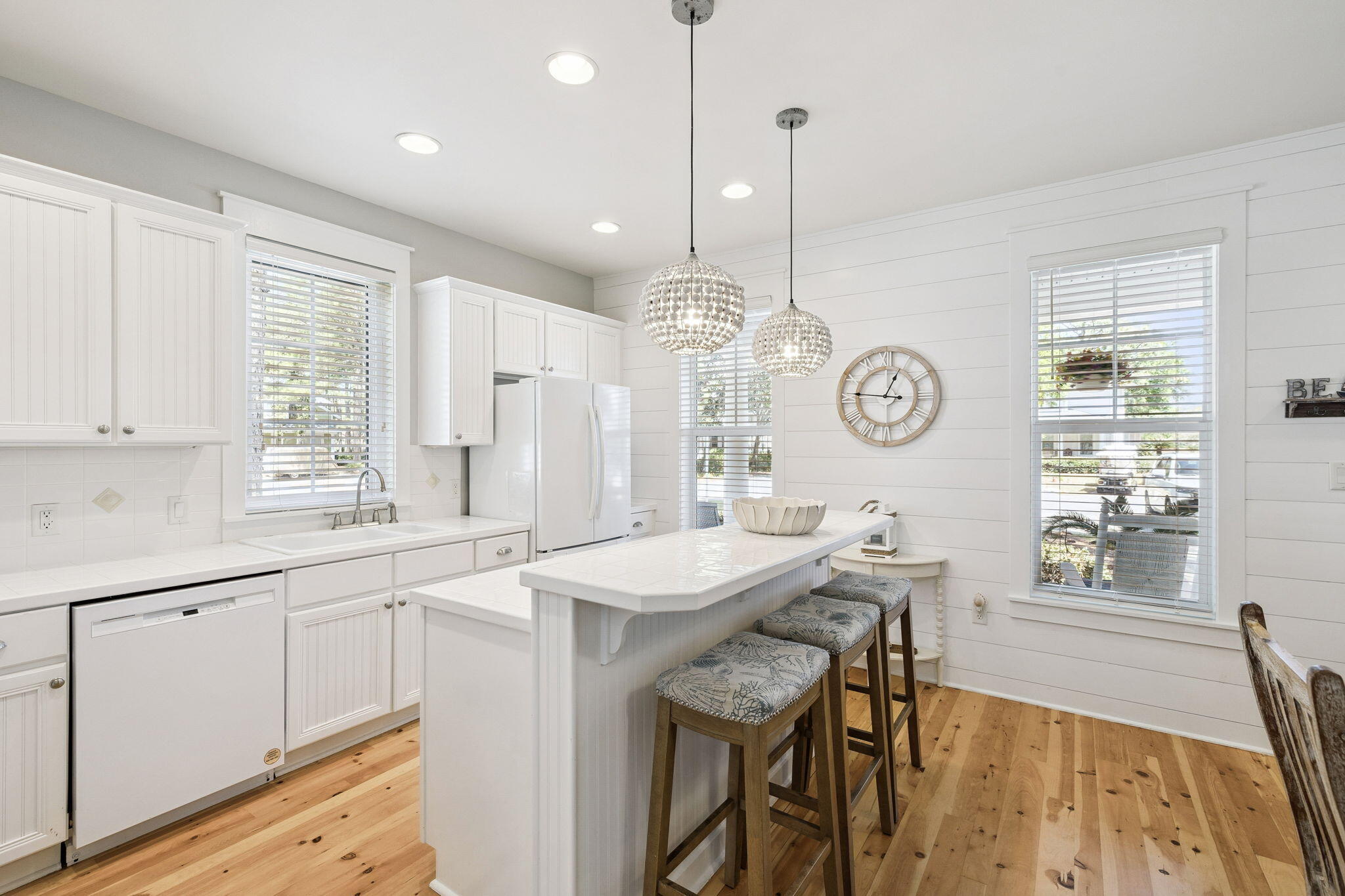 LAUREL GROVE - Residential