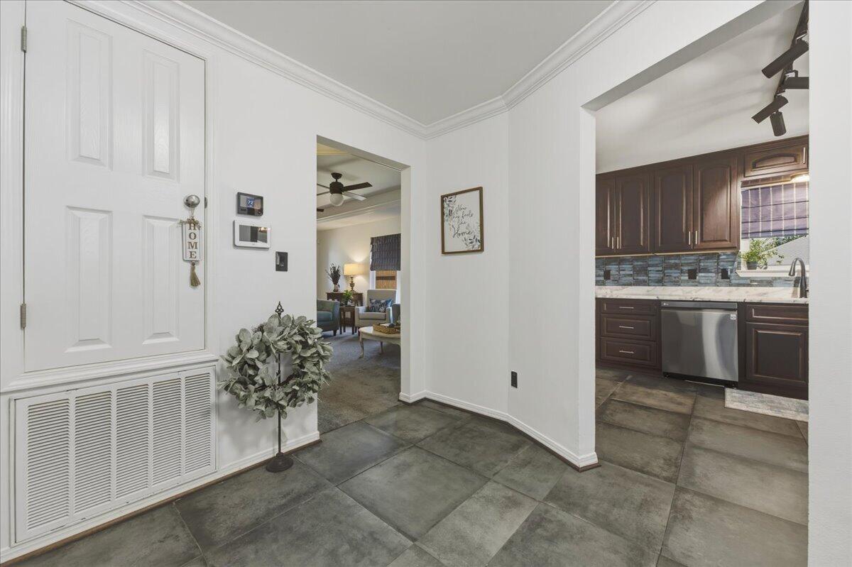 SOUTHERN PINES - Residential