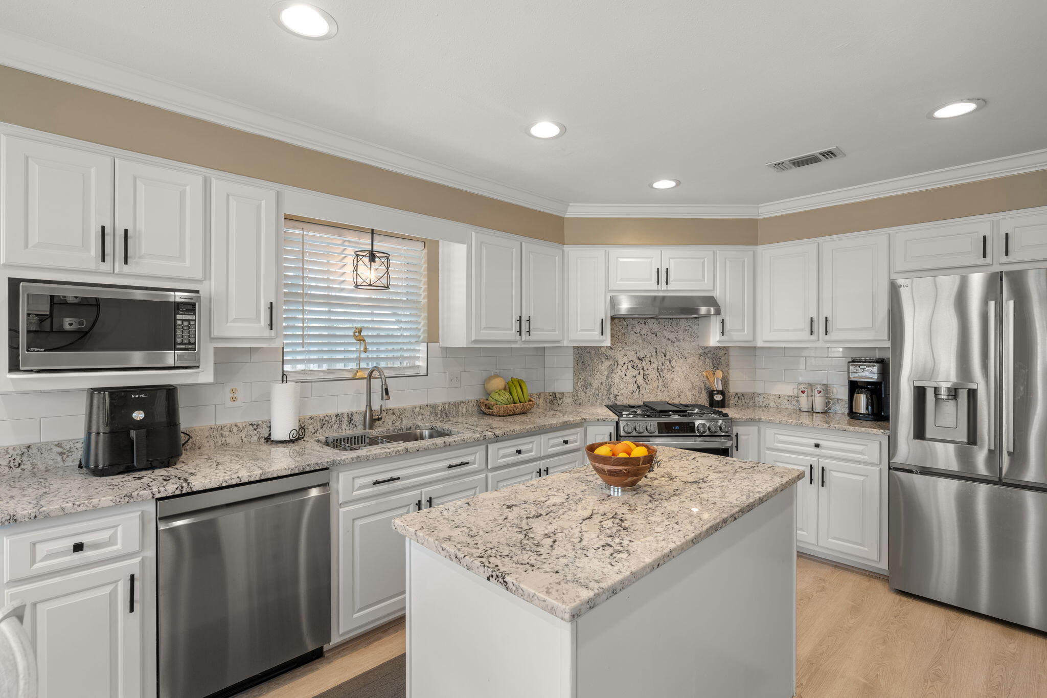 PARKWOOD ESTATES PH 2 BLUEWATER BAY - Residential