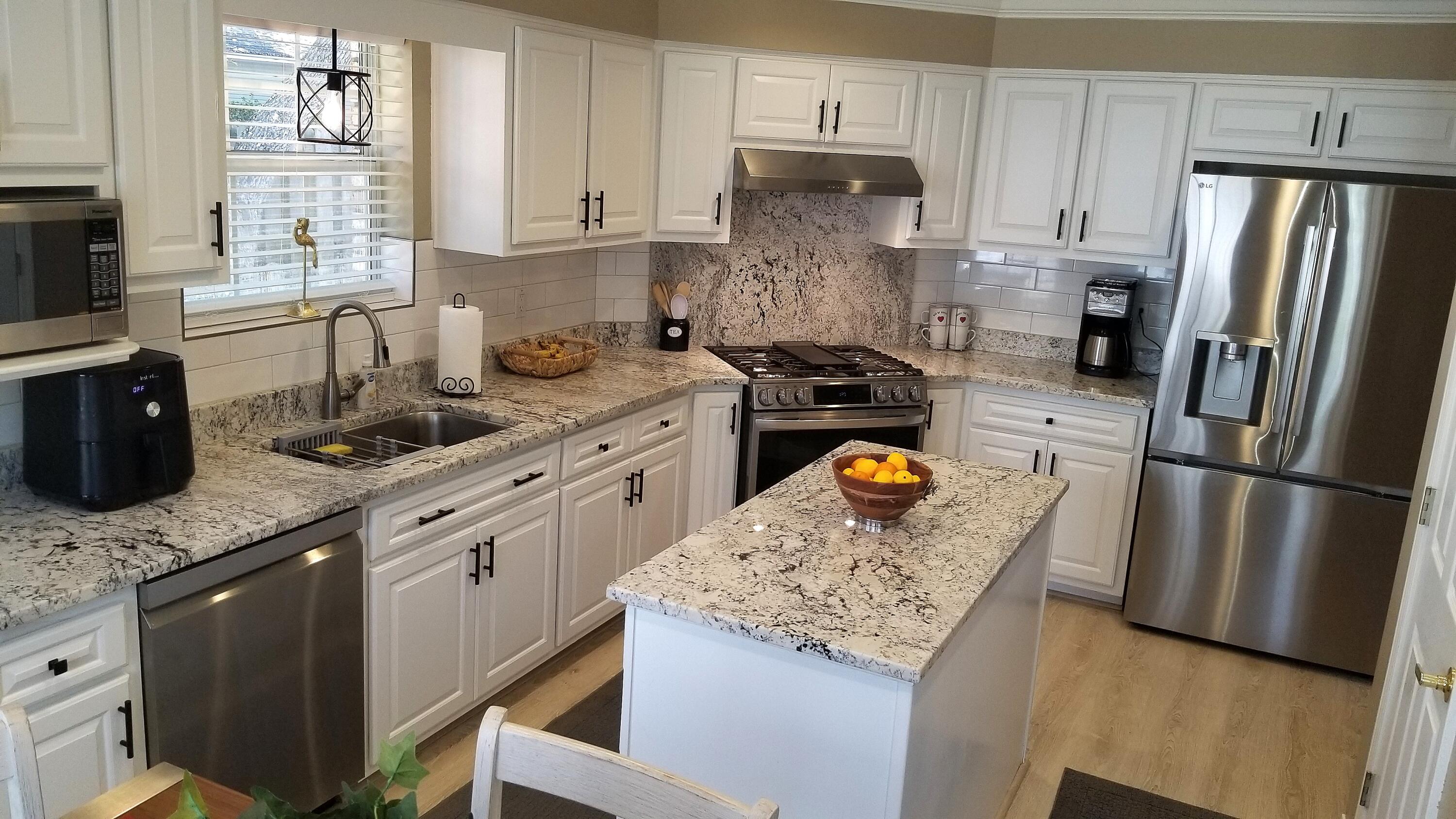 PARKWOOD ESTATES PH 2 BLUEWATER BAY - Residential