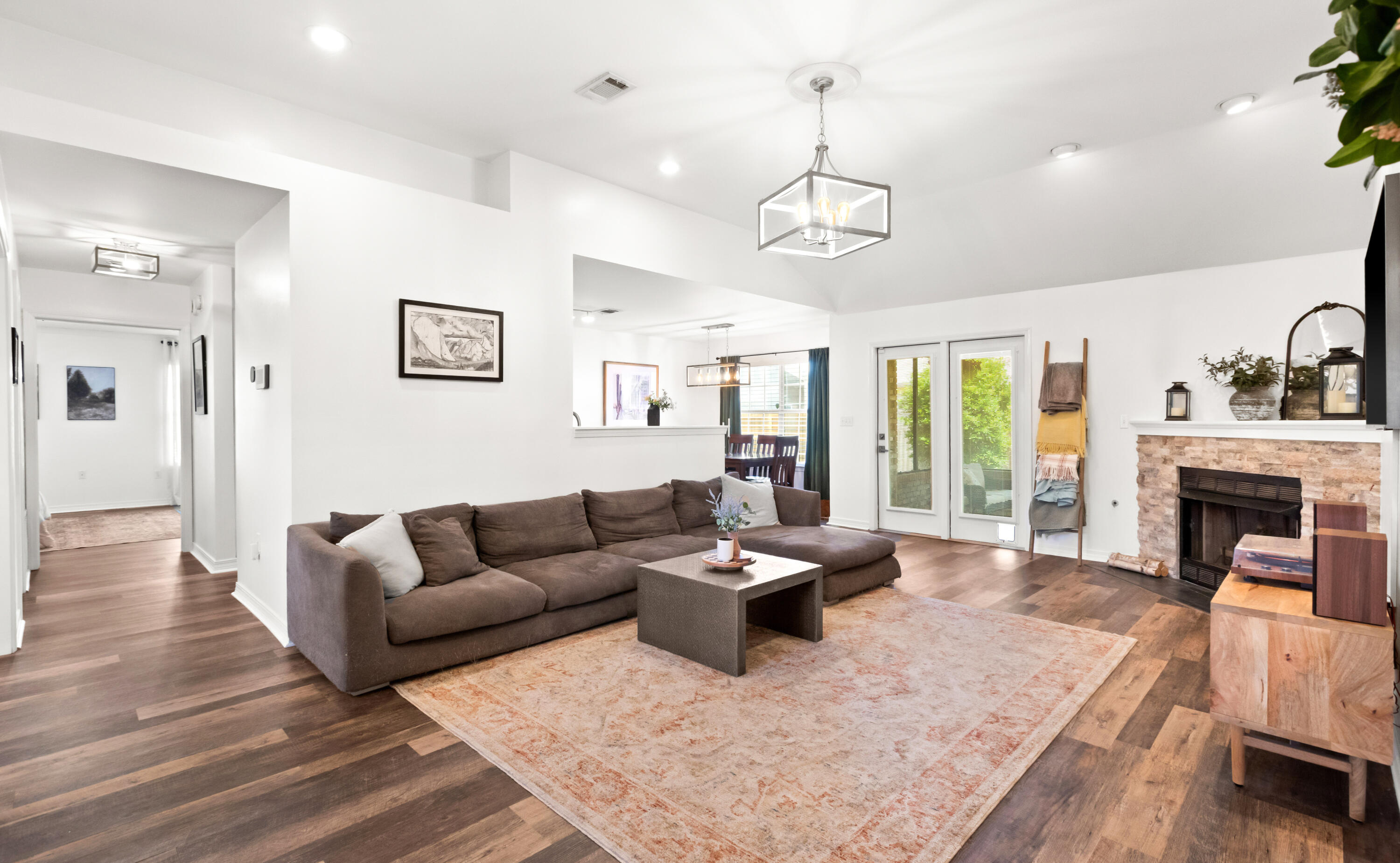 INDIAN WOODS - Residential