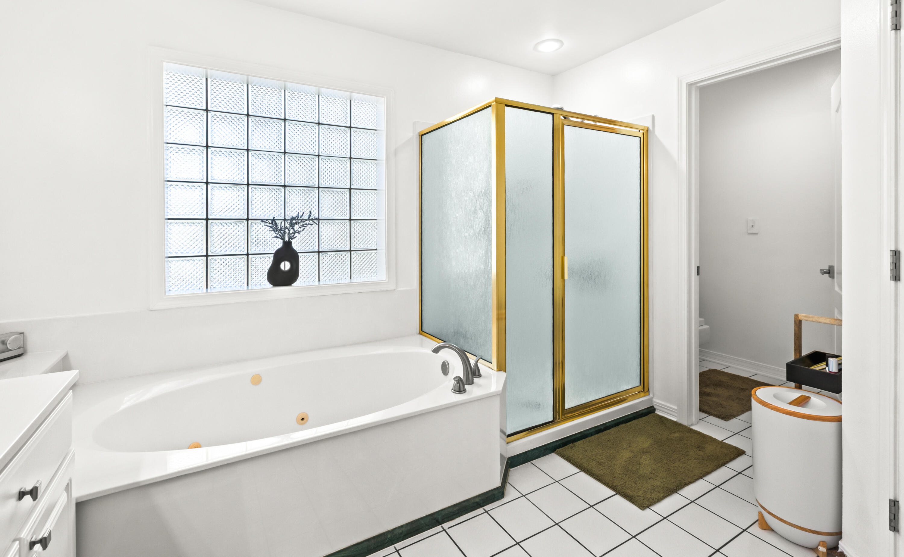 INDIAN WOODS - Residential