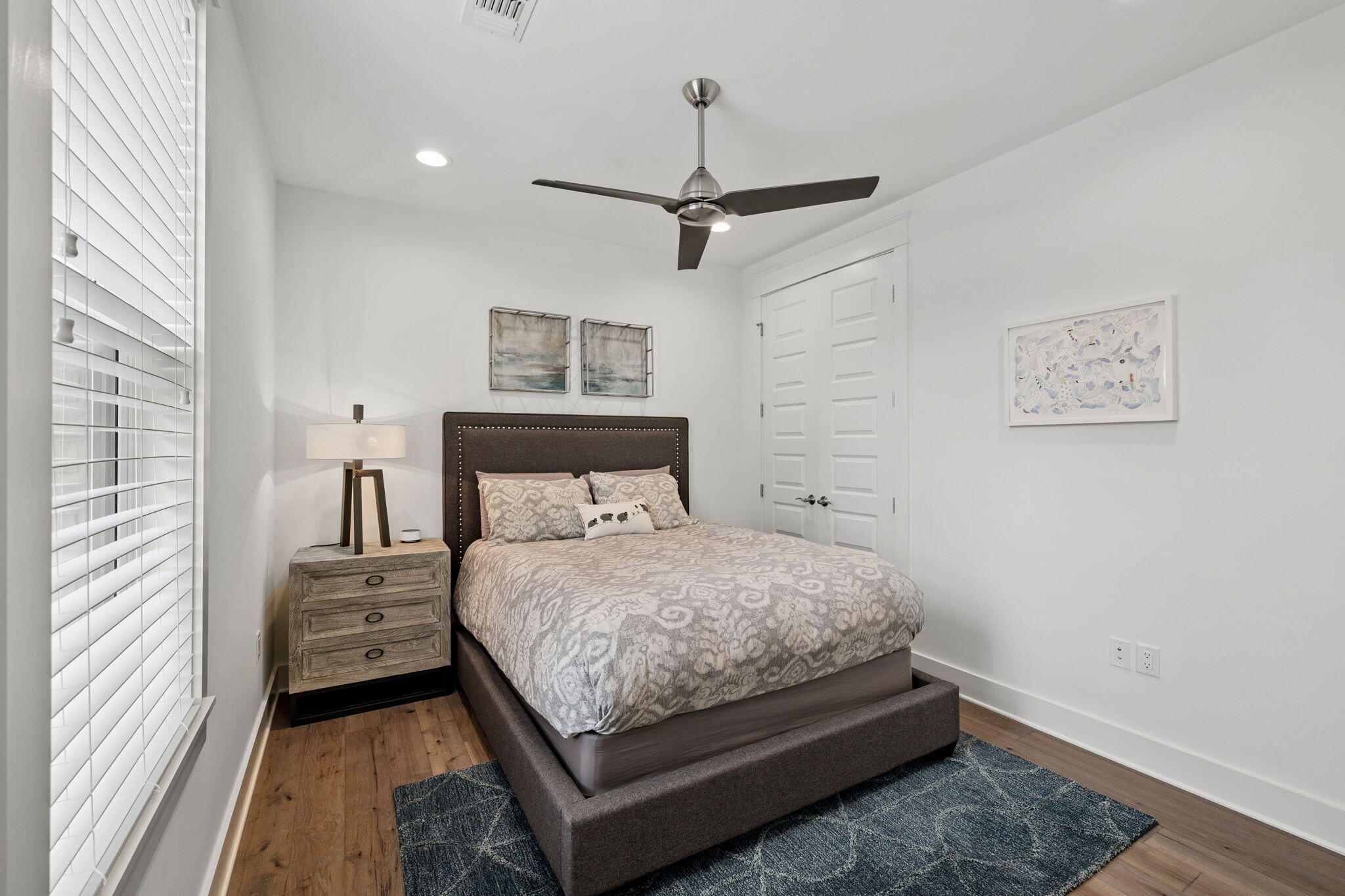 RIDGEWALK - Residential