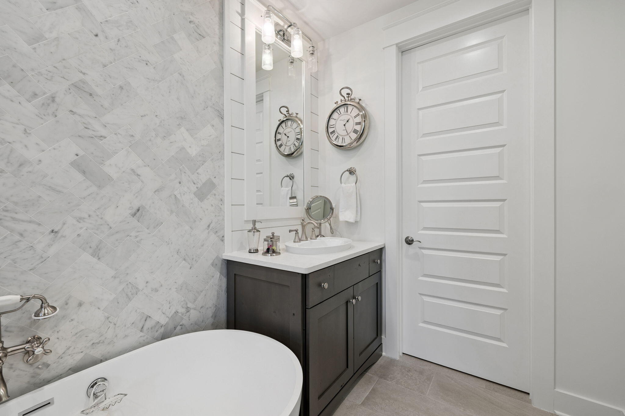 RIDGEWALK - Residential