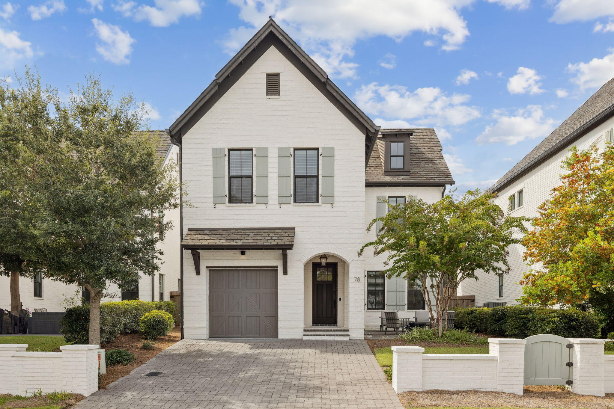 RIDGEWALK - Residential