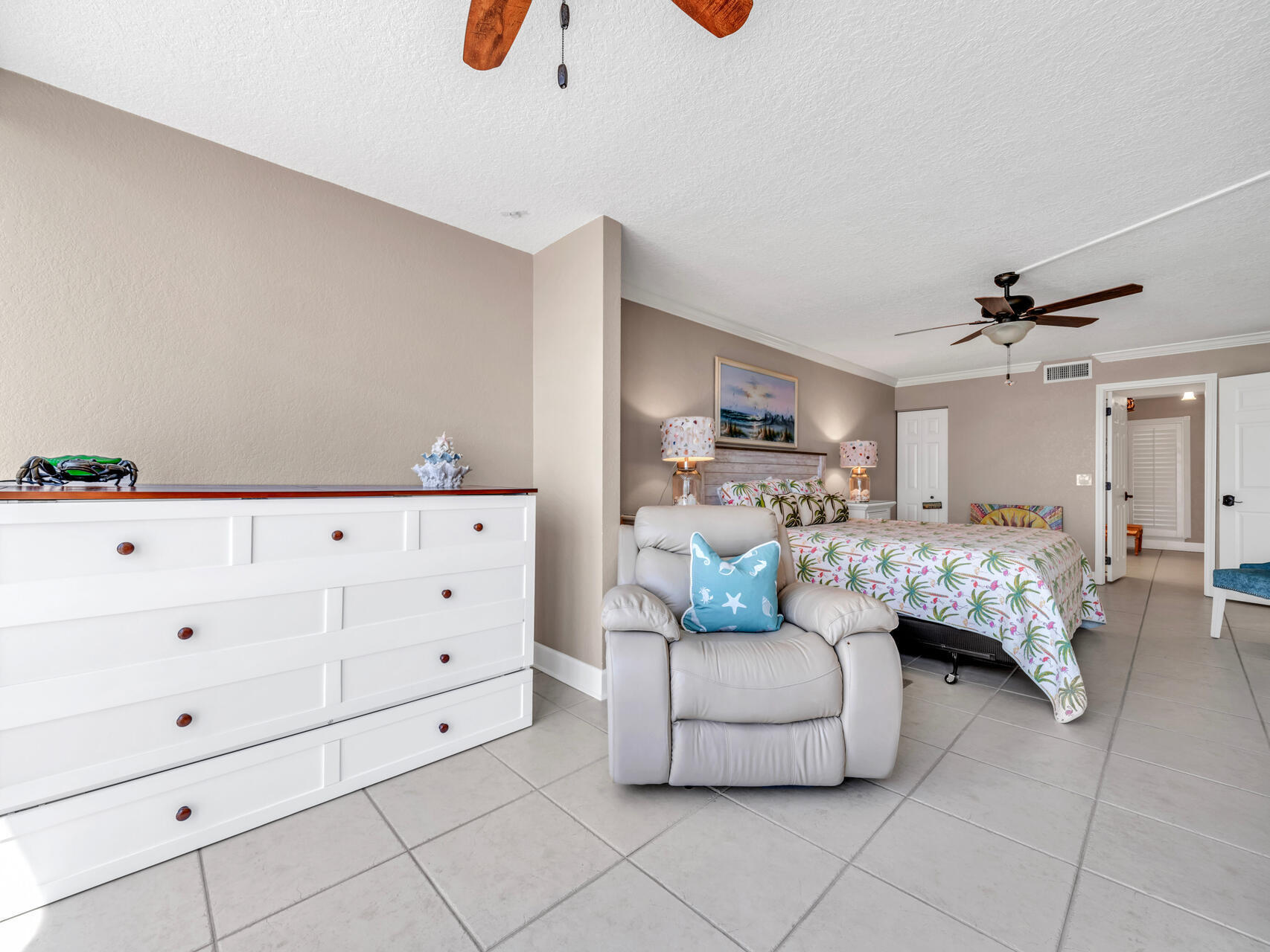 GULFSHORE CONDO - Residential