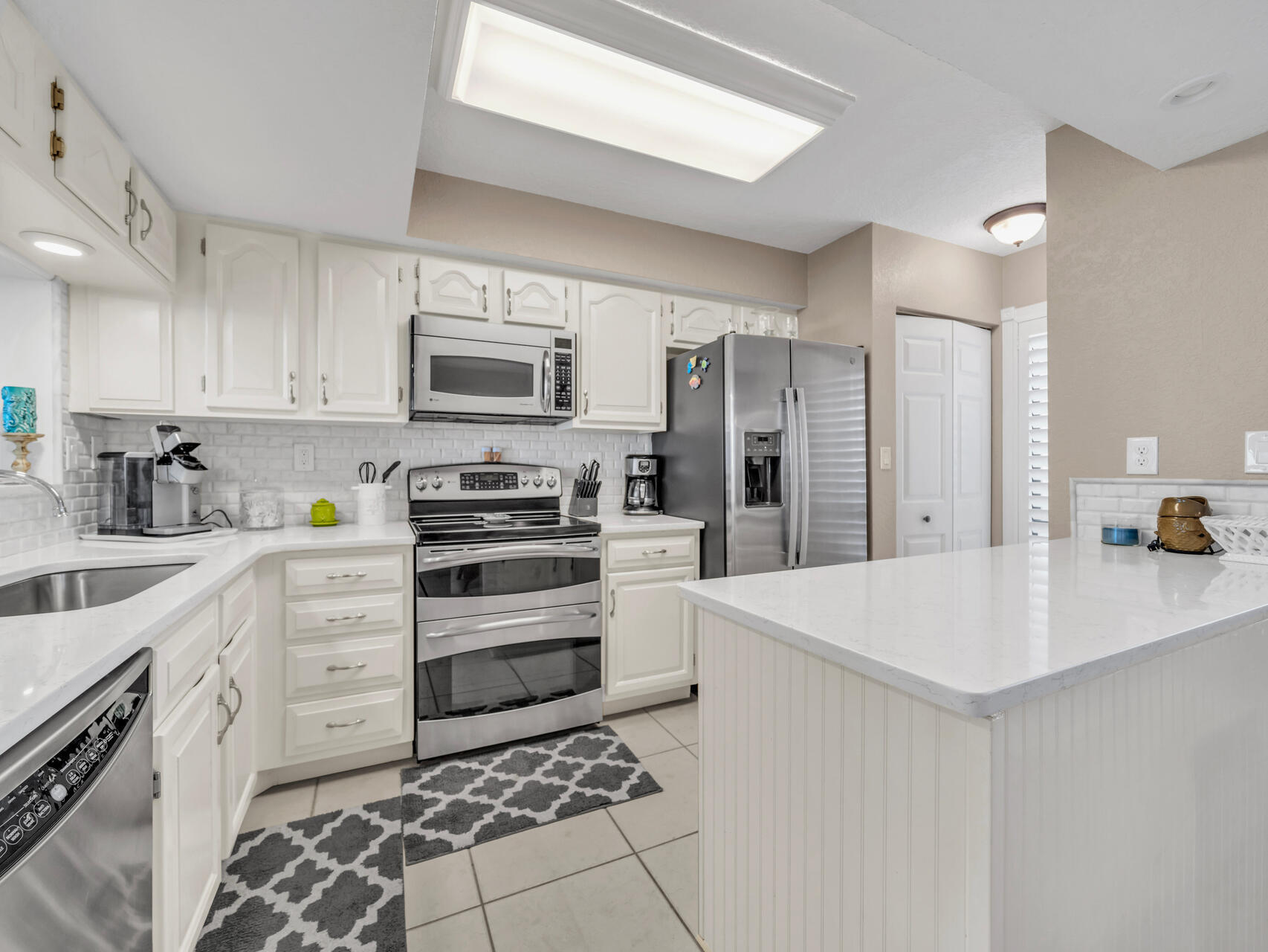 GULFSHORE CONDO - Residential