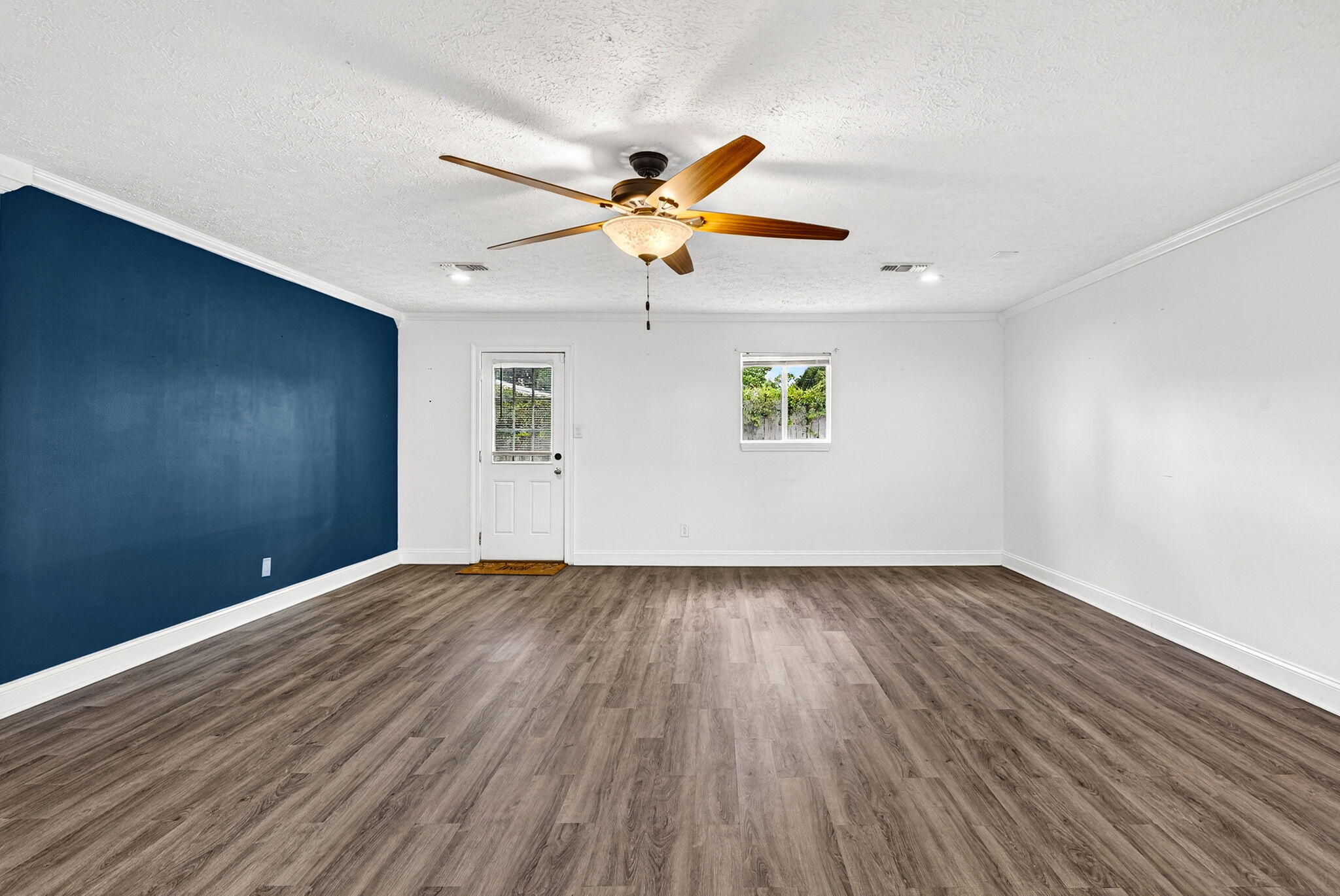 HENTZ 1ST ADDN UNIT B REPLAT - Residential