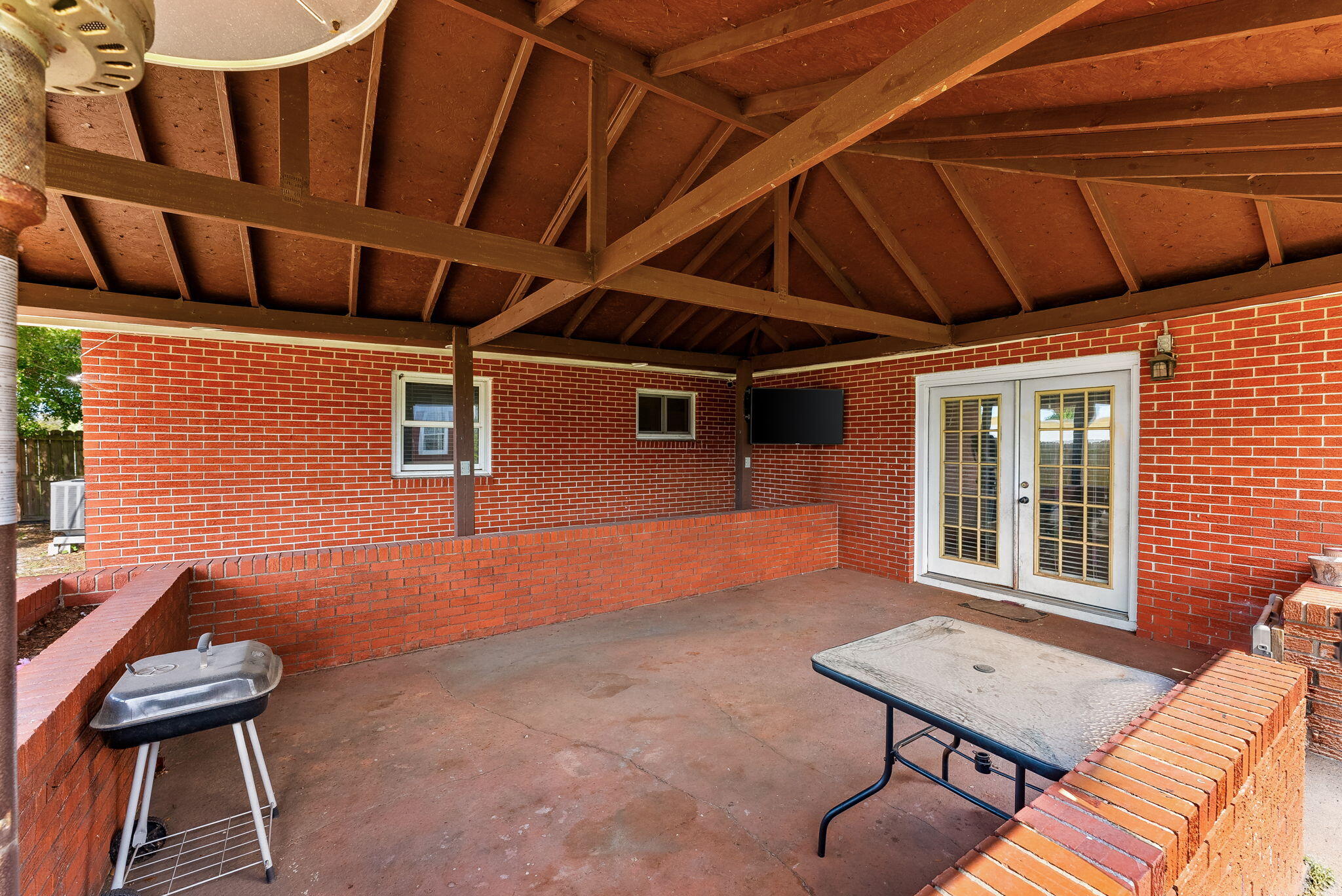 HENTZ 1ST ADDN UNIT B REPLAT - Residential