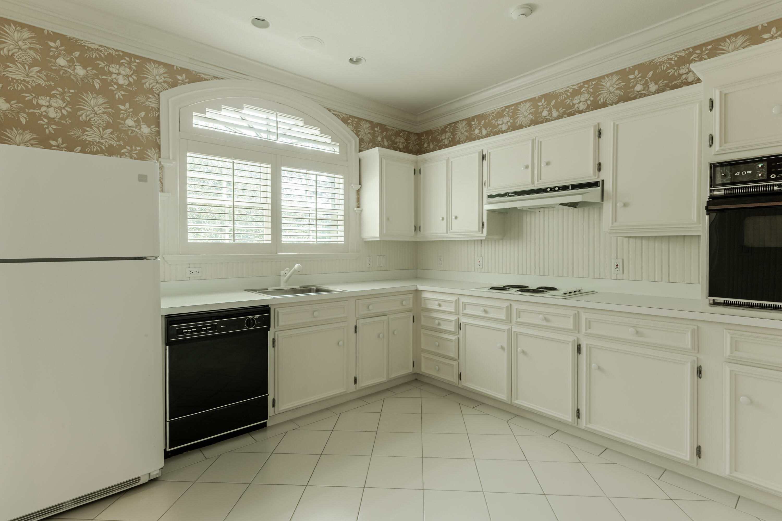 CARLAN SHORES - Residential