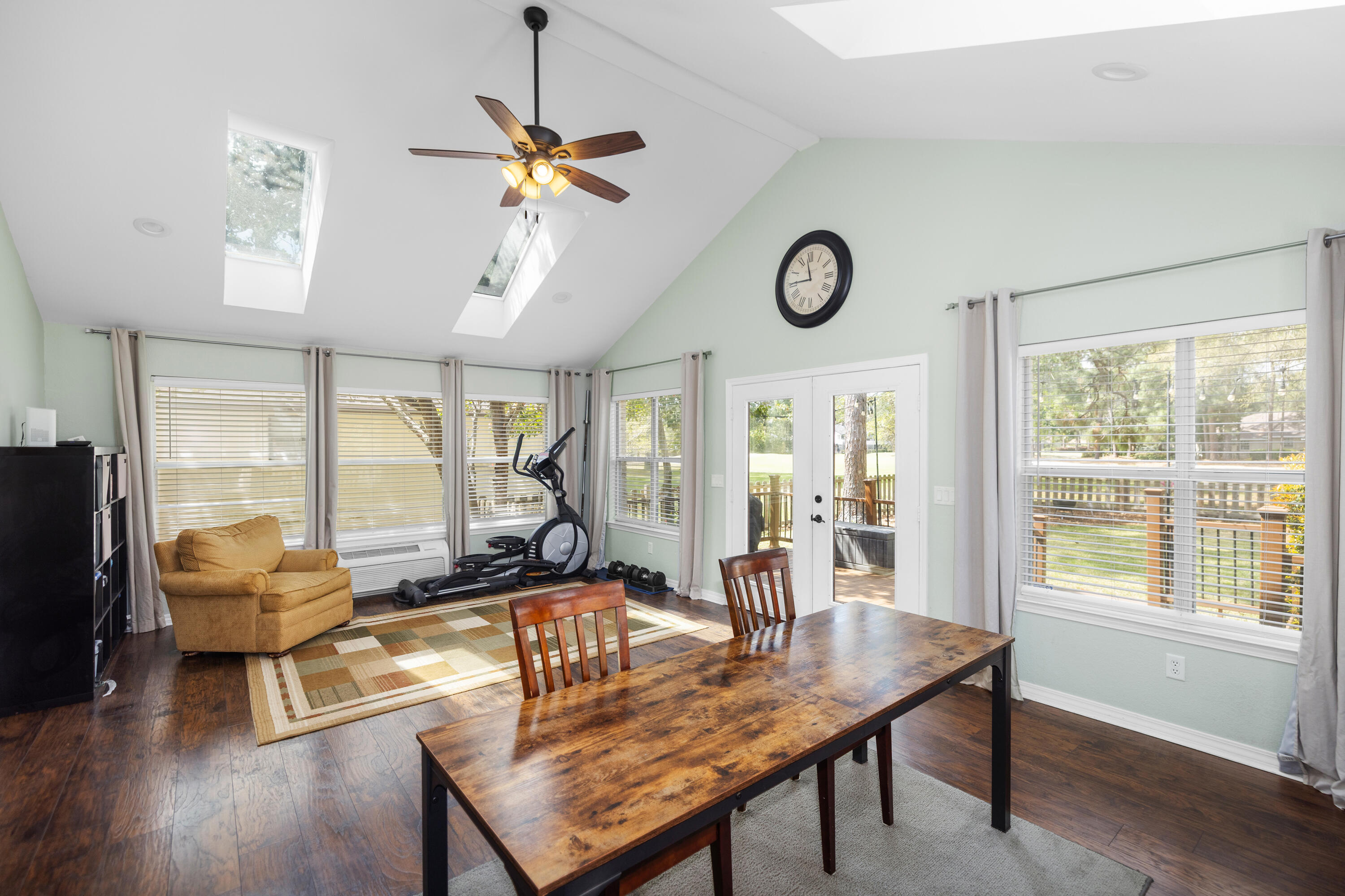 ST. ANDREWS - Residential