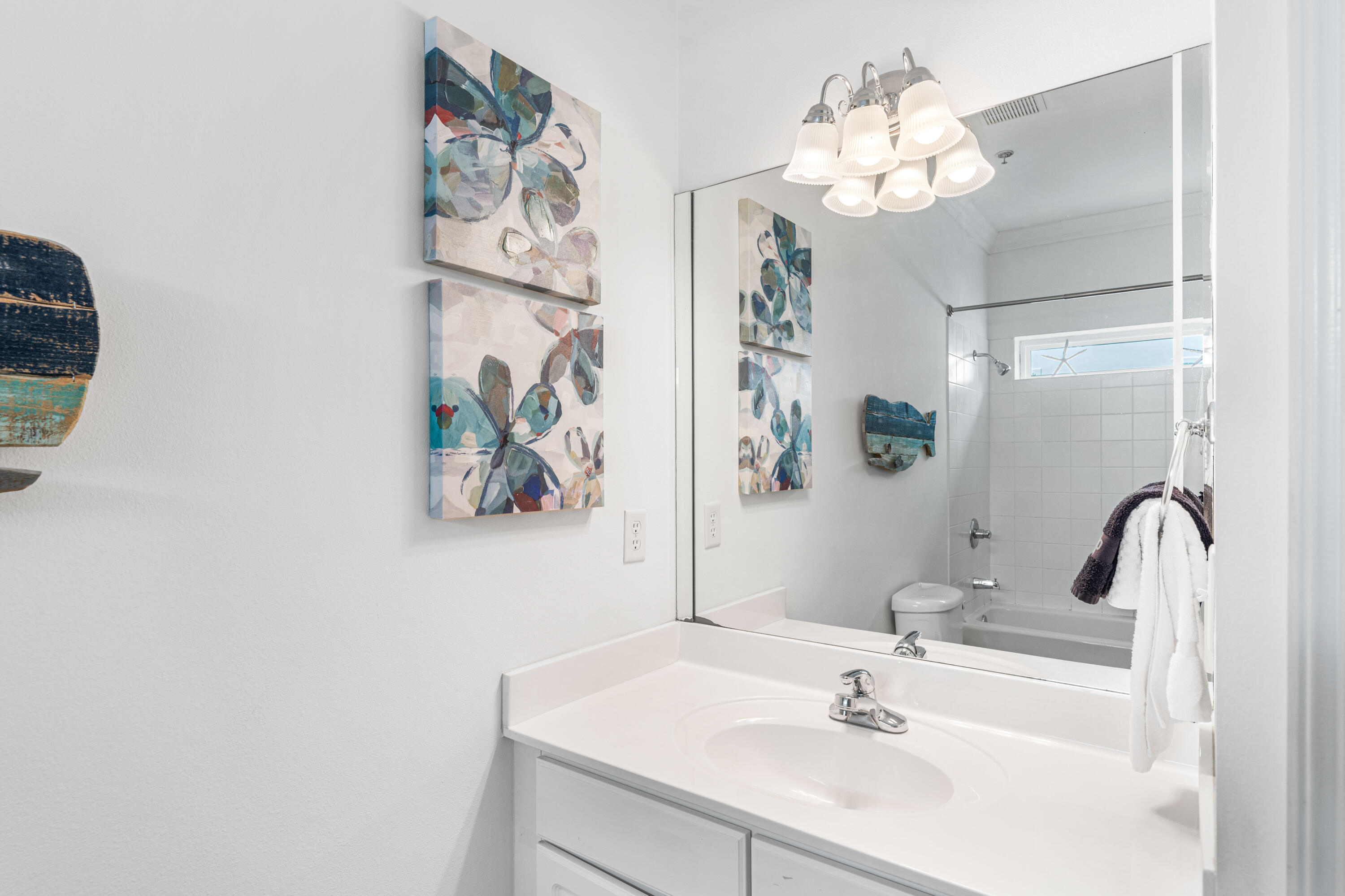 EMERALD SURF VILLAS - Residential