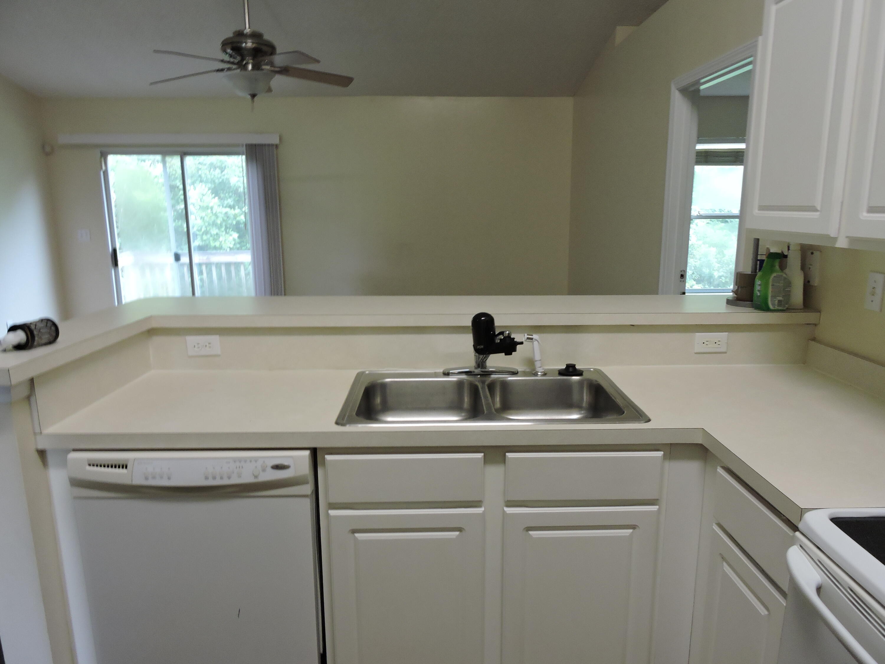 RIDGE CREST PH II - Residential Lease