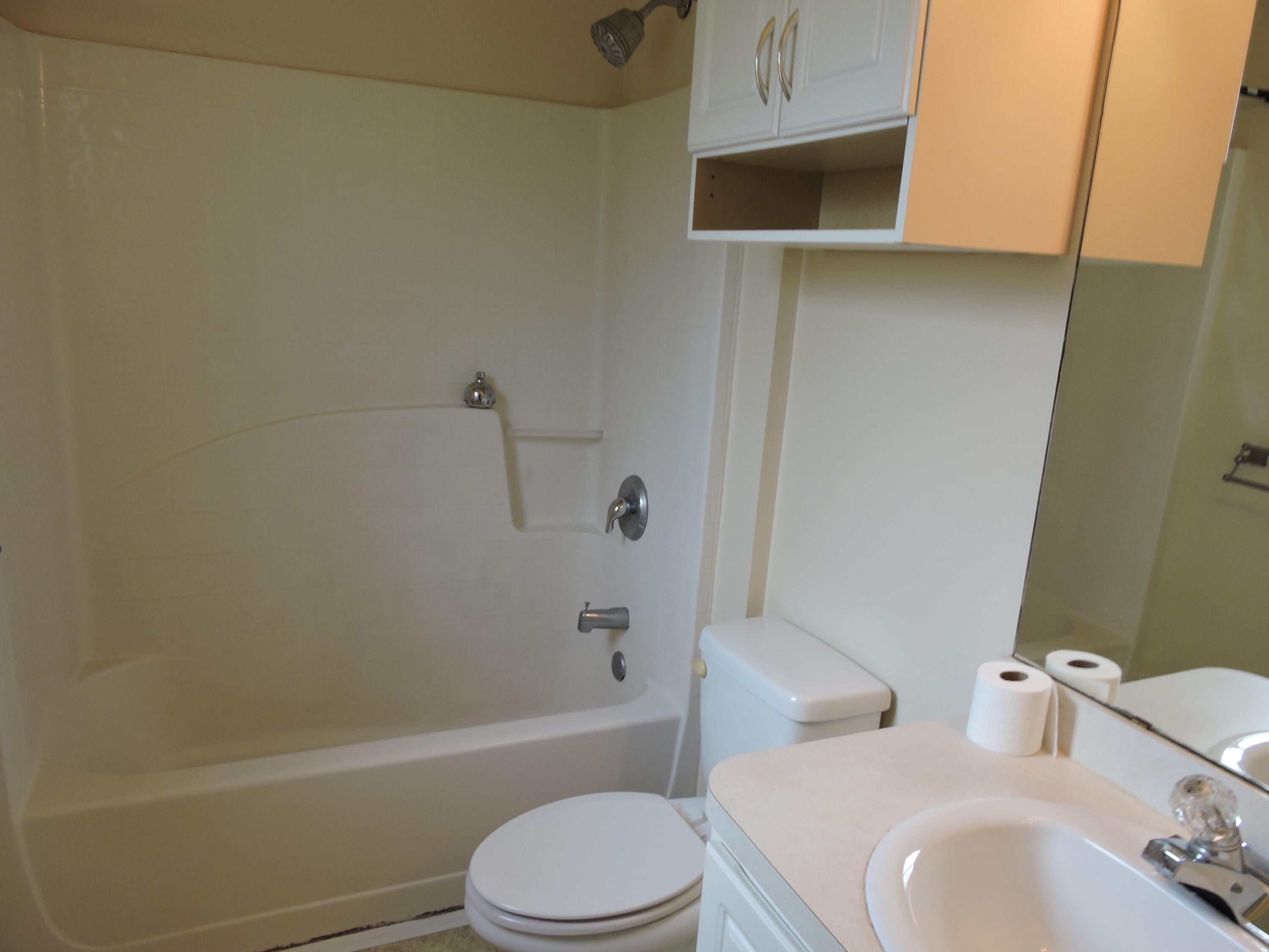 RIDGE CREST PH II - Residential Lease