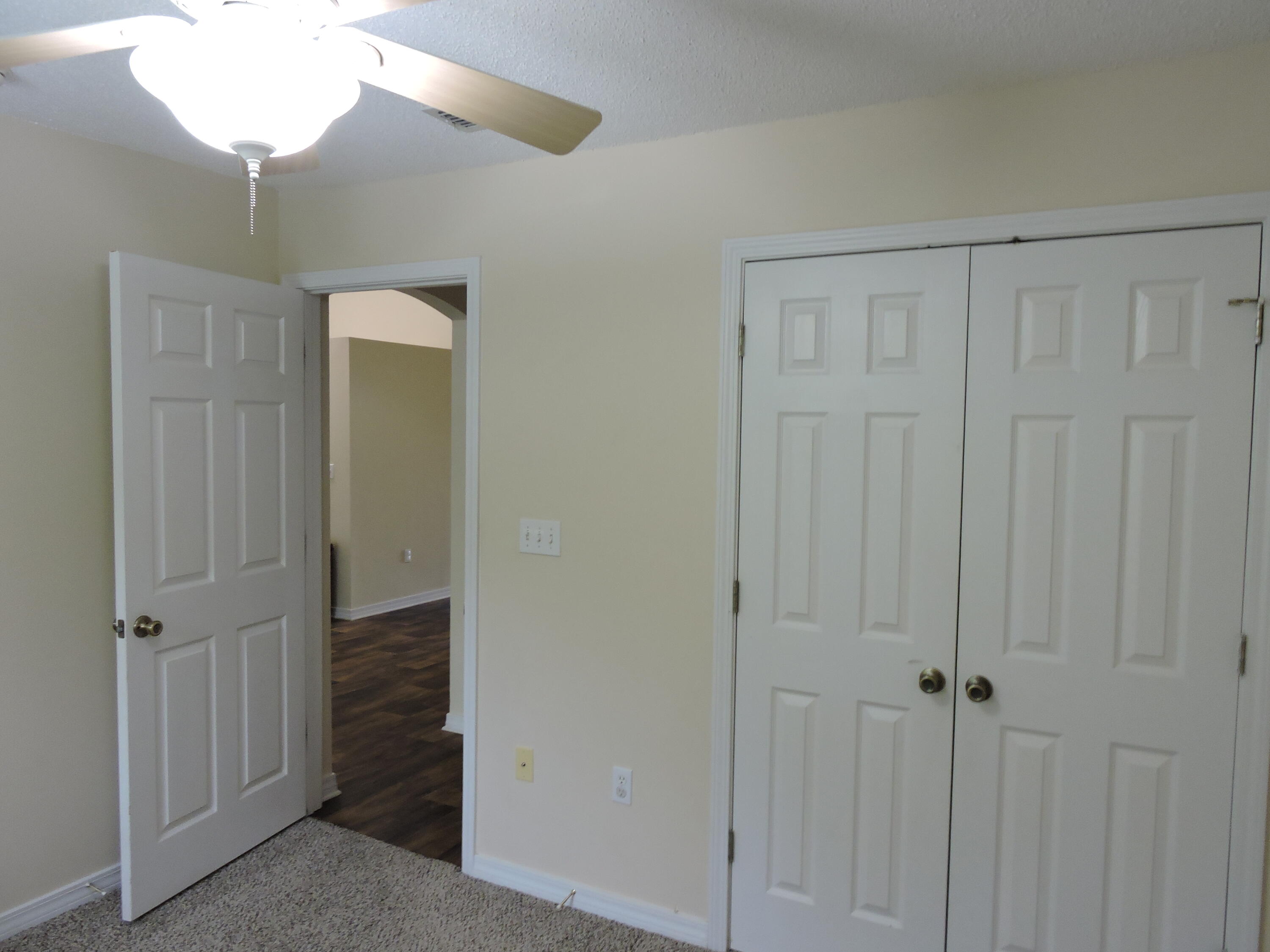 RIDGE CREST PH II - Residential Lease