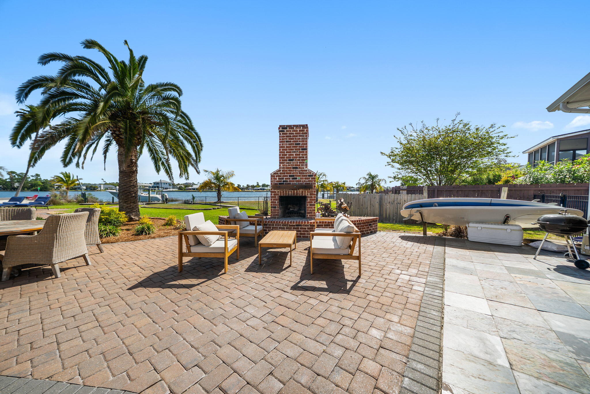 BAYWOOD SHORE ESTATES - Residential