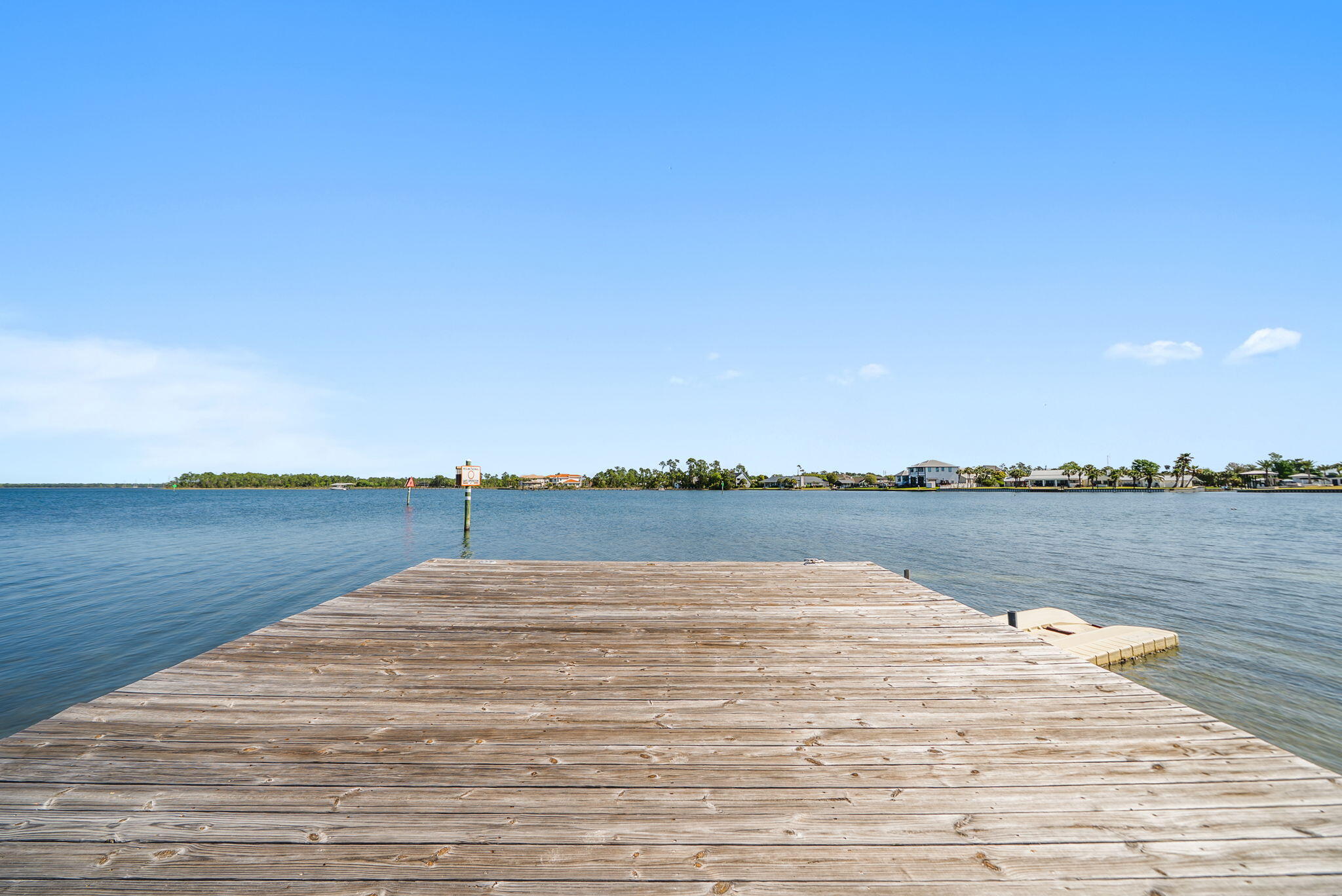 BAYWOOD SHORE ESTATES - Residential