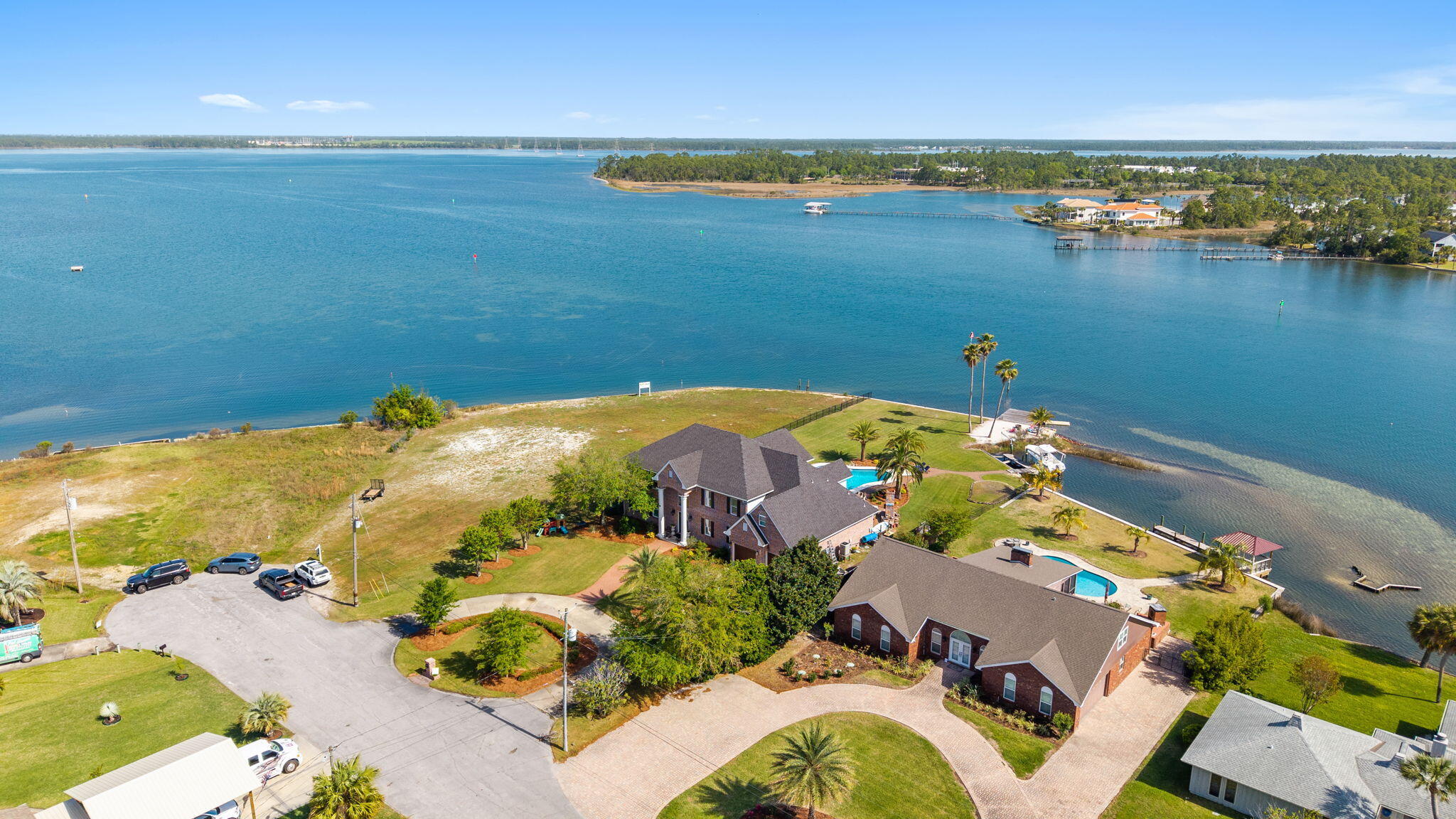 BAYWOOD SHORE ESTATES - Residential