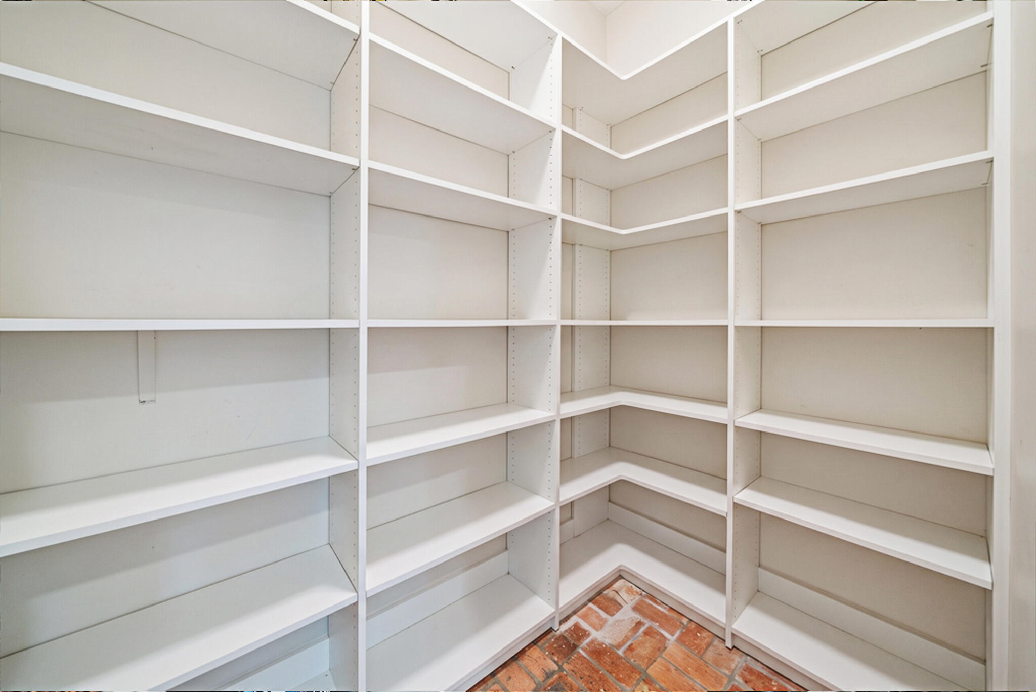 BAYWOOD SHORE ESTATES - Residential