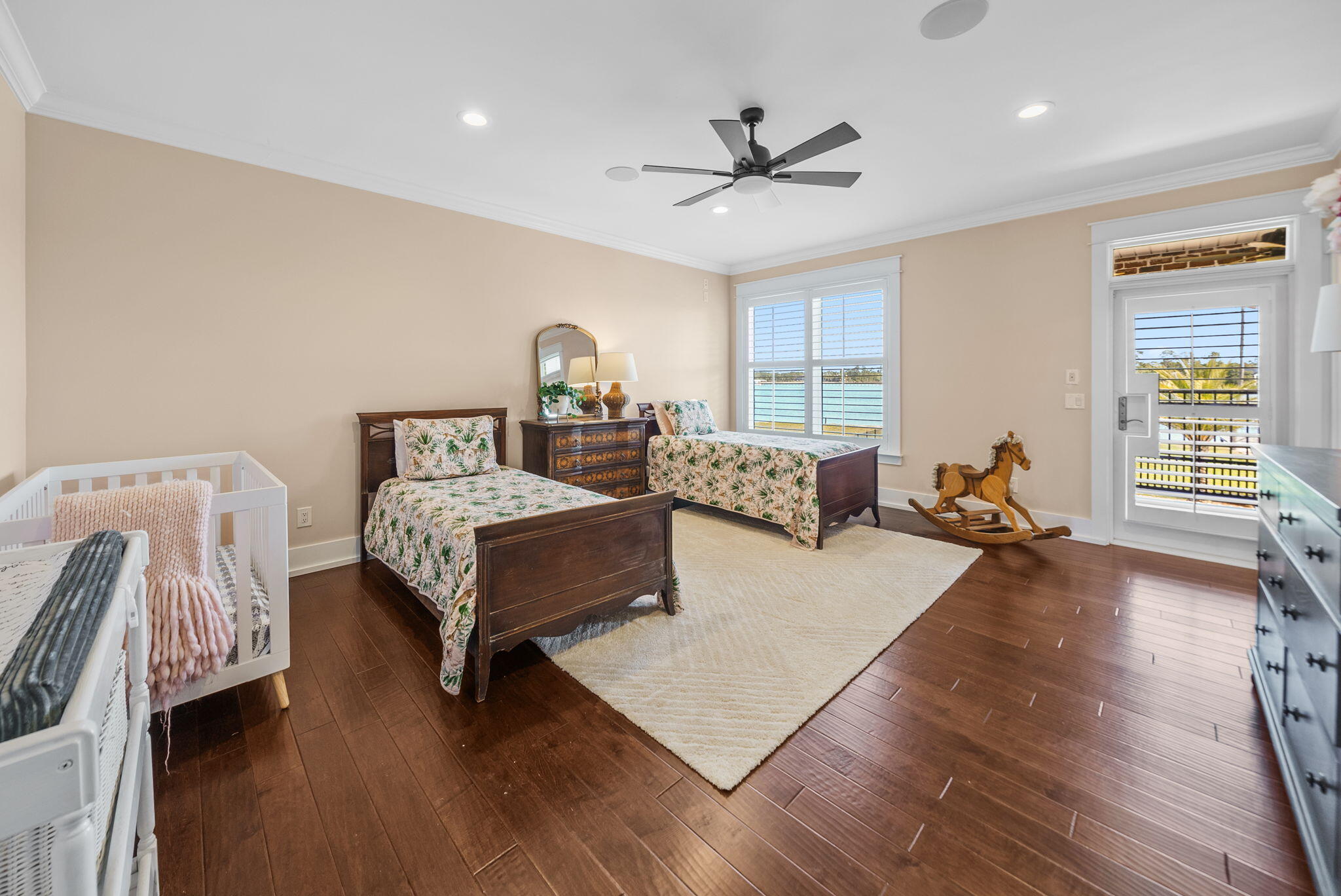 BAYWOOD SHORE ESTATES - Residential