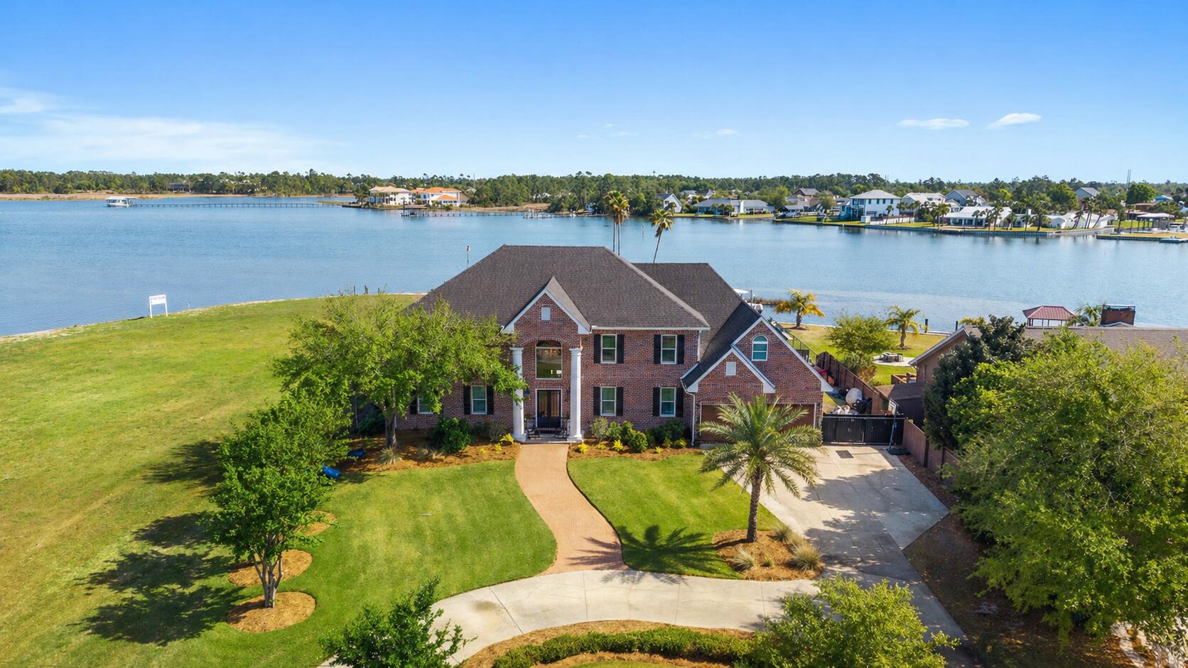 BAYWOOD SHORE ESTATES - Residential