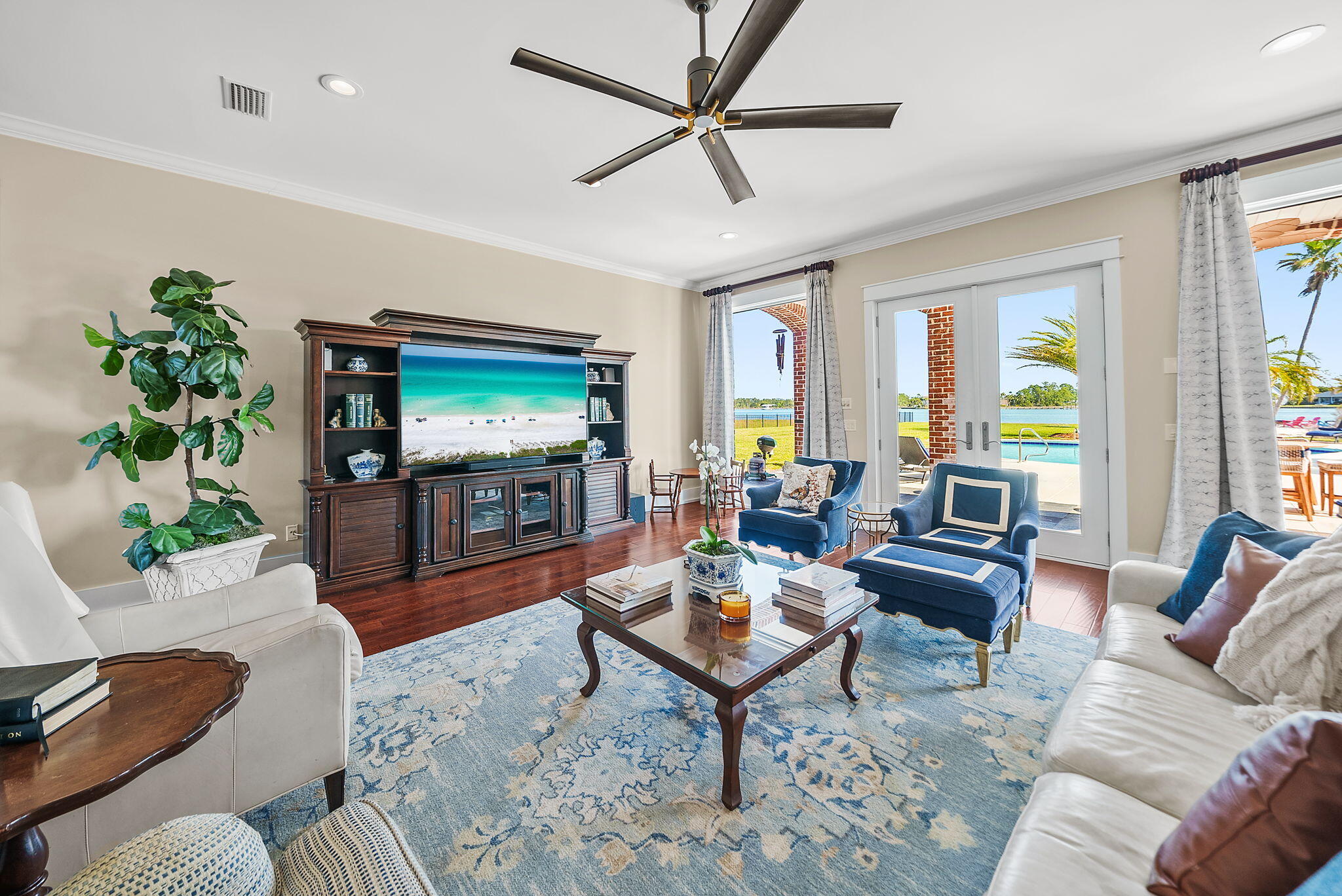 BAYWOOD SHORE ESTATES - Residential