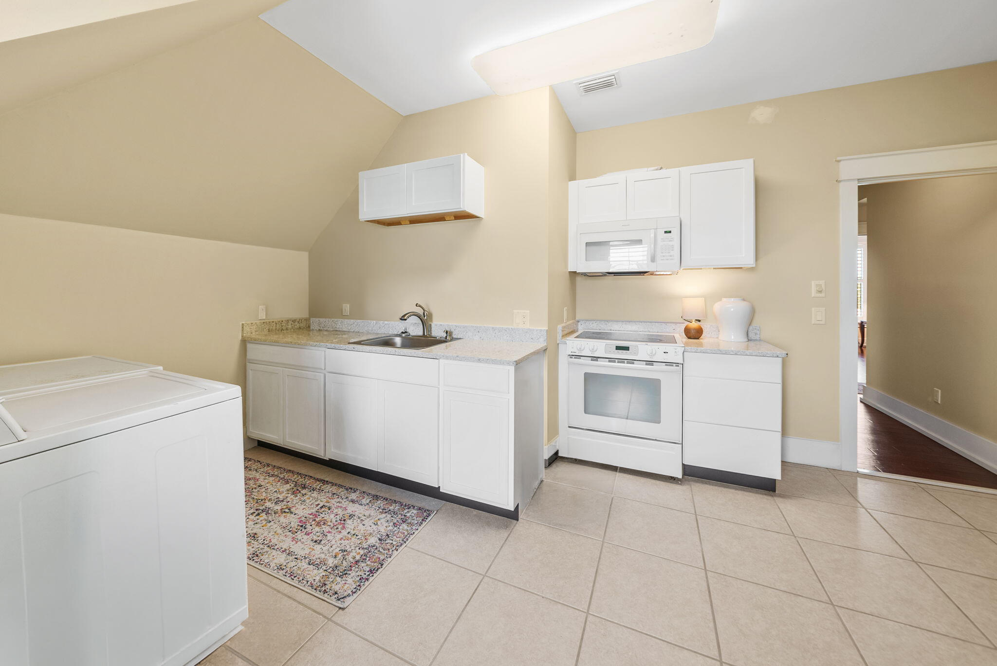 BAYWOOD SHORE ESTATES - Residential