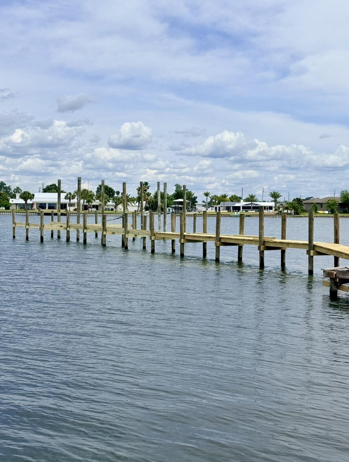 BAYWOOD SHORE ESTATES - Residential