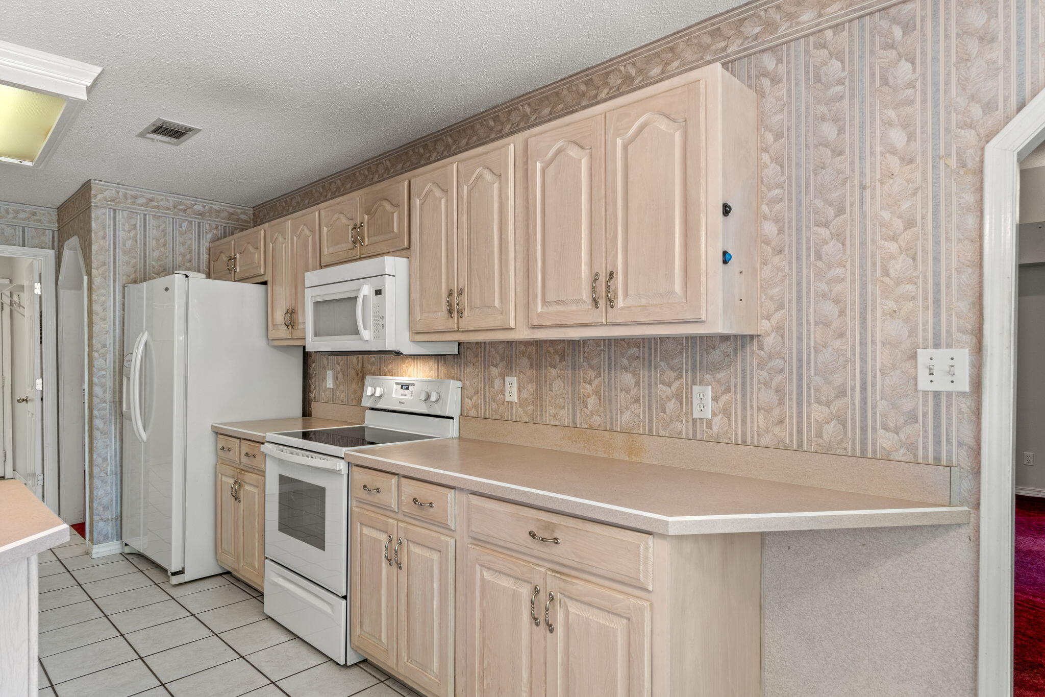 LAKE HOLLEY ESTATES - Residential