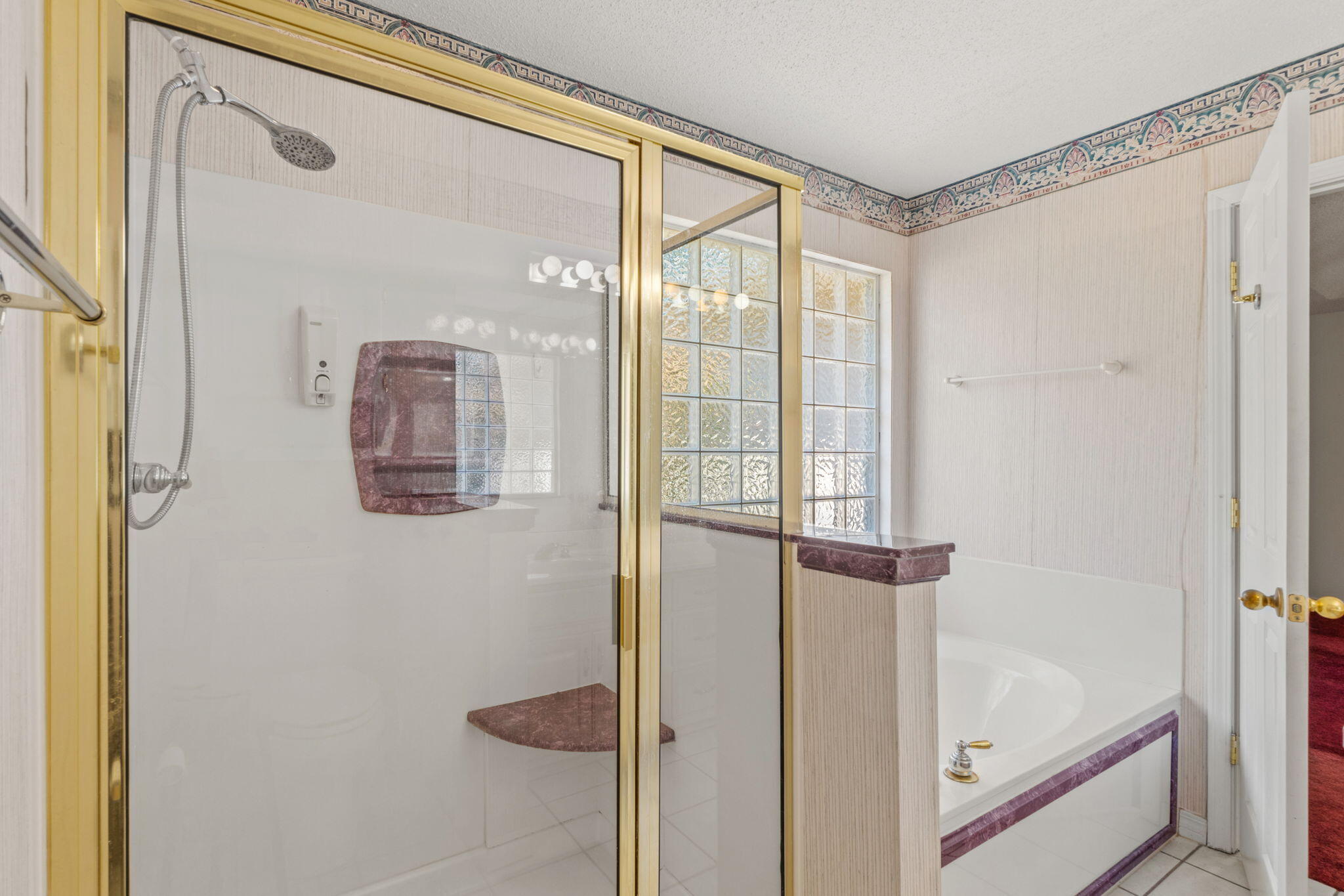 LAKE HOLLEY ESTATES - Residential