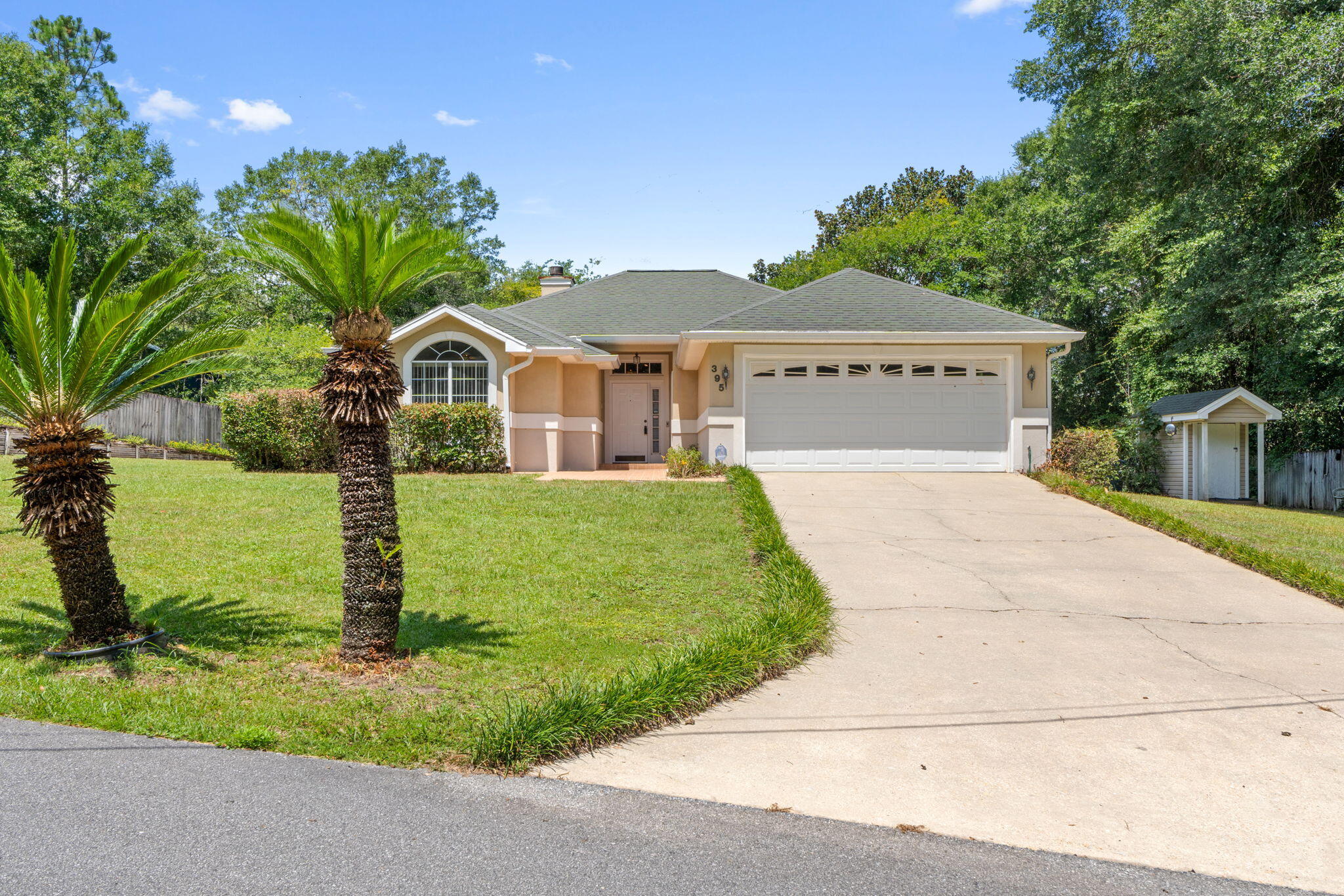 LAKE HOLLEY ESTATES - Residential