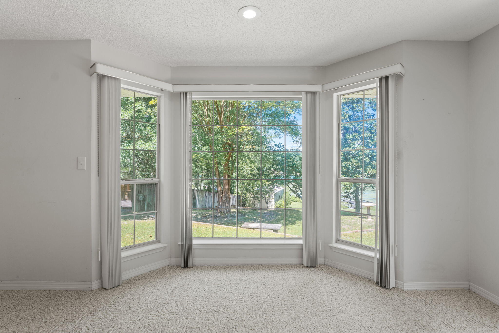 LAKE HOLLEY ESTATES - Residential