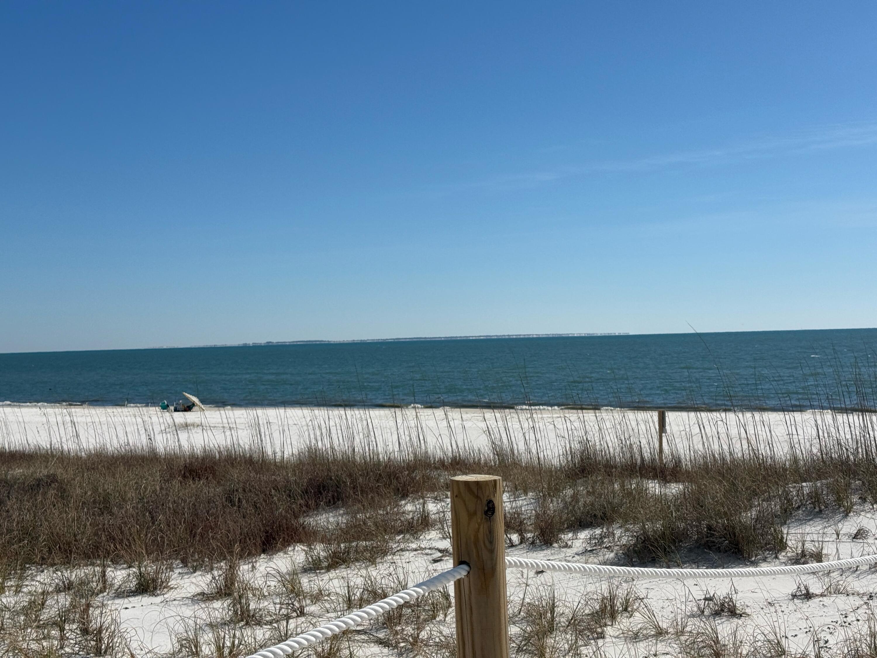 NO RECORDED SUBDIVISION - Land