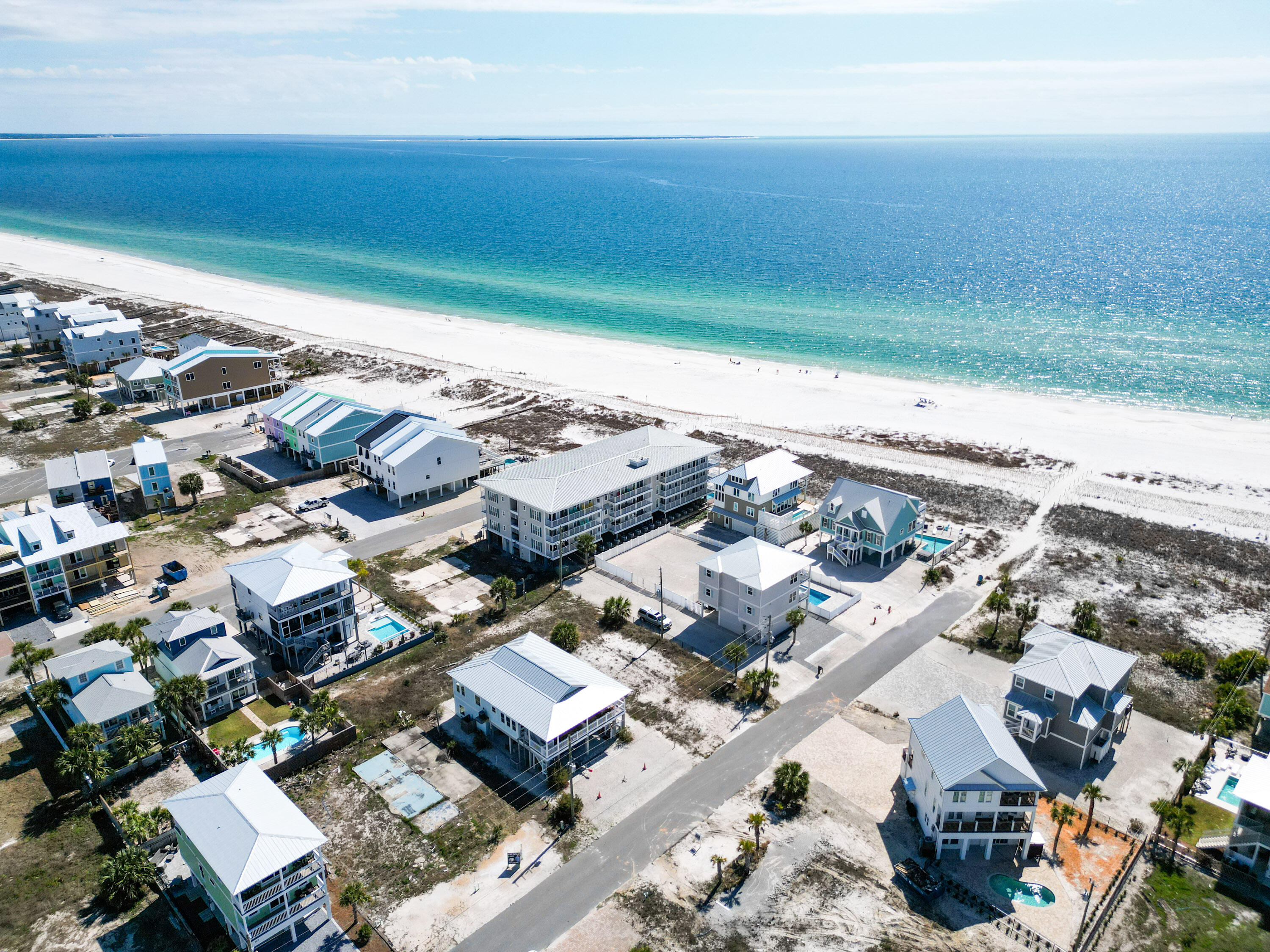 NO RECORDED SUBDIVISION - Land