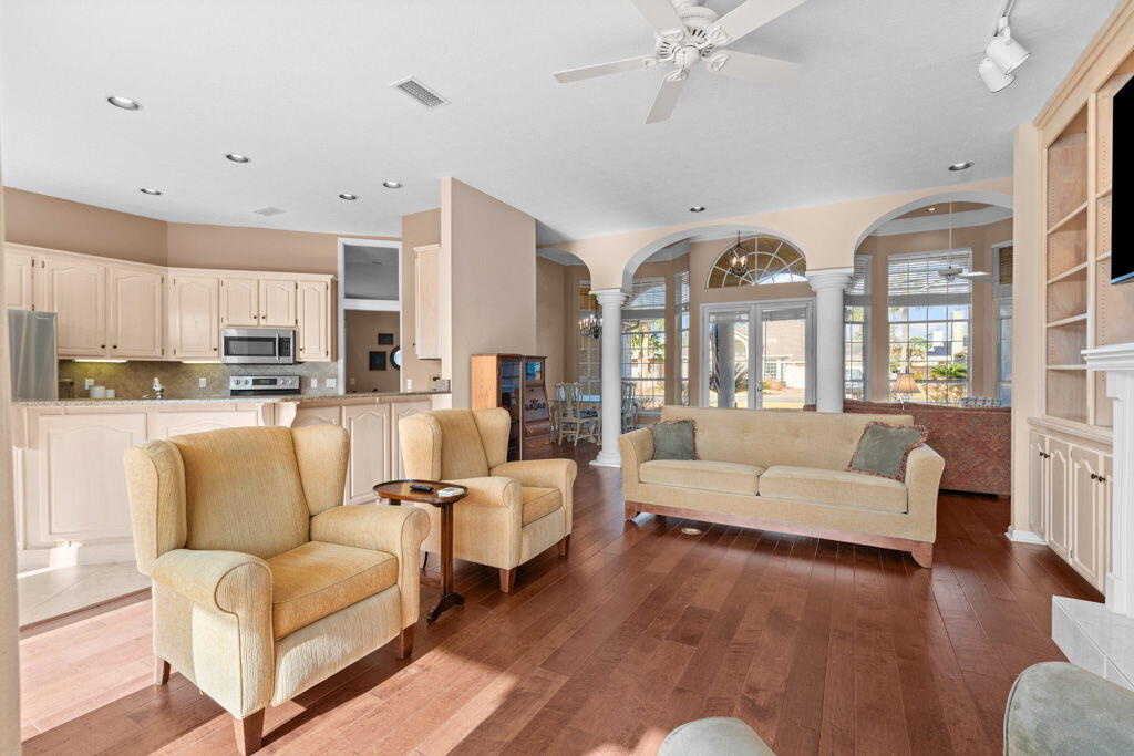 PALM BAY UNIT 3 - Residential