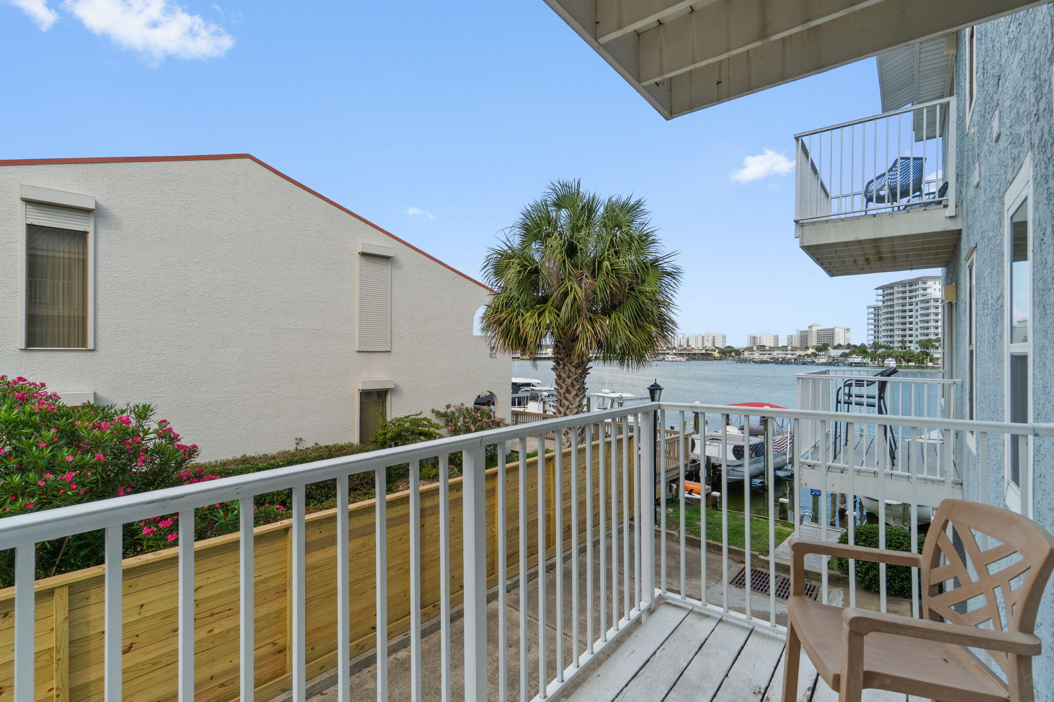 22 Moreno Point Road 15