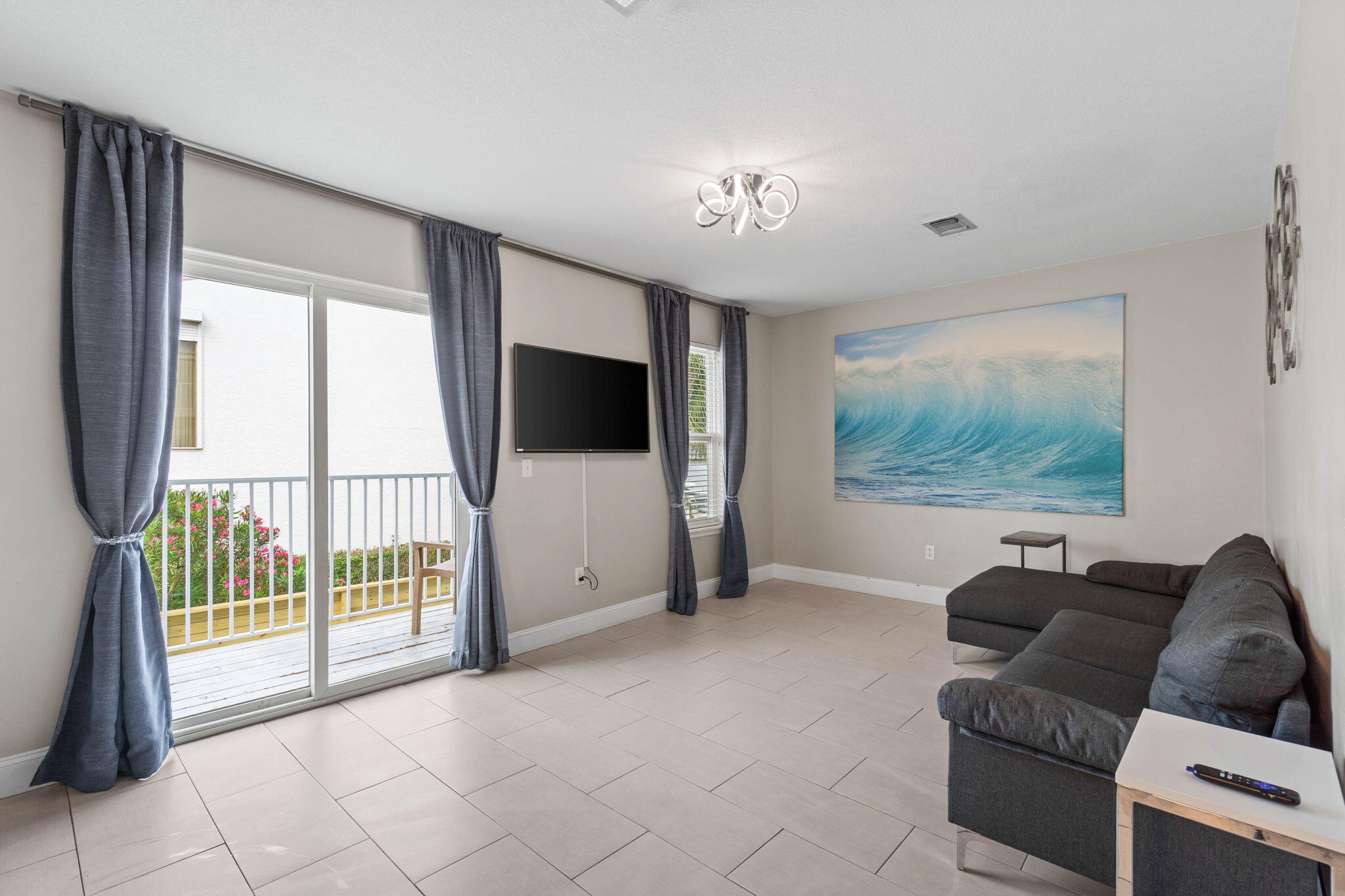 22 Moreno Point Road 15