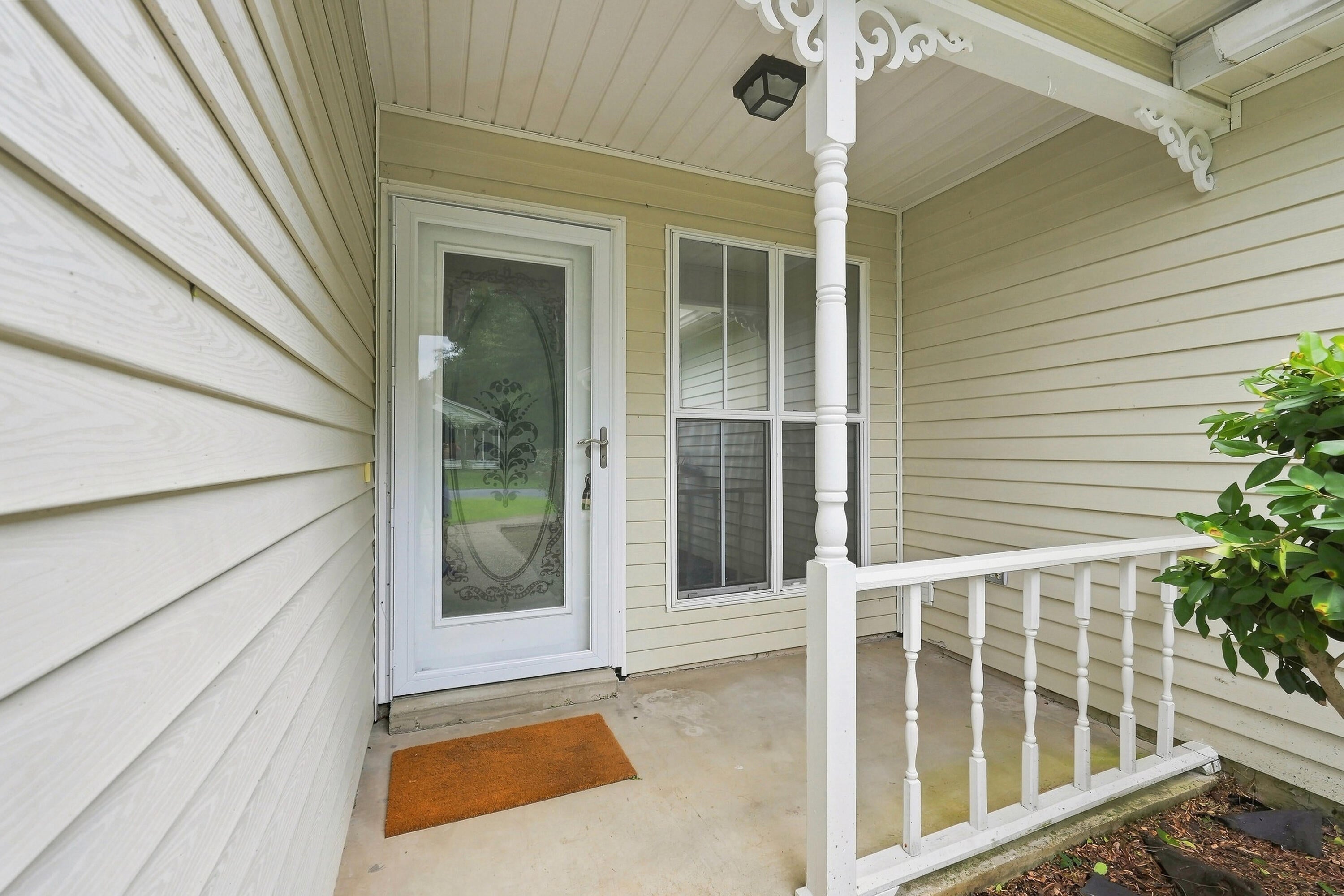 148 Meadowbrook Court