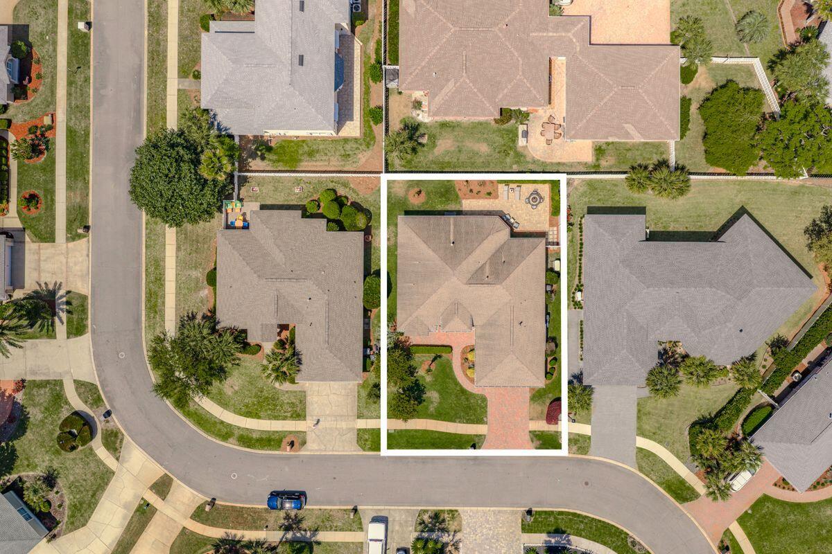 AVALON BEACH ESTATES - Residential