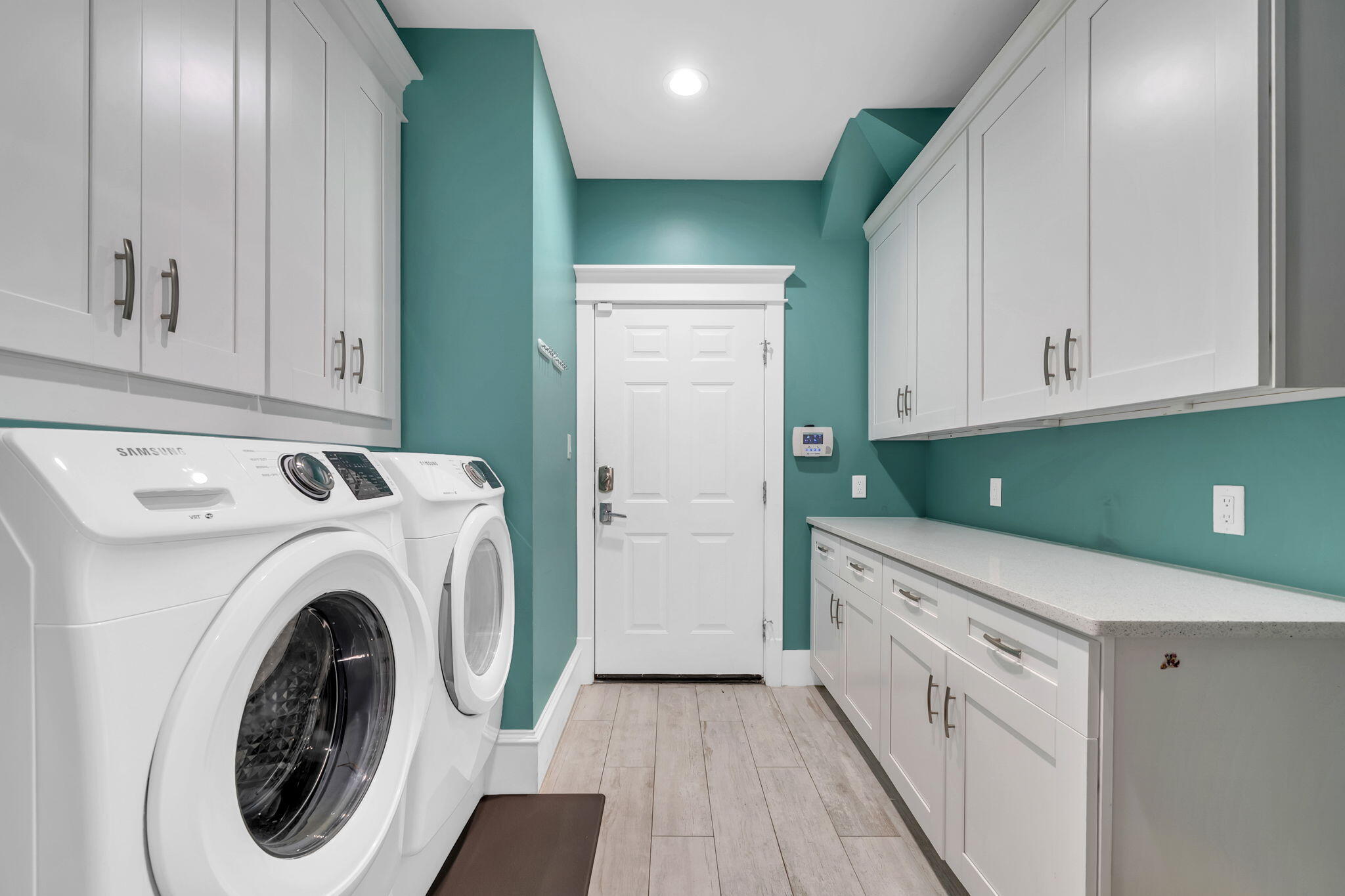 AVALON BEACH ESTATES - Residential