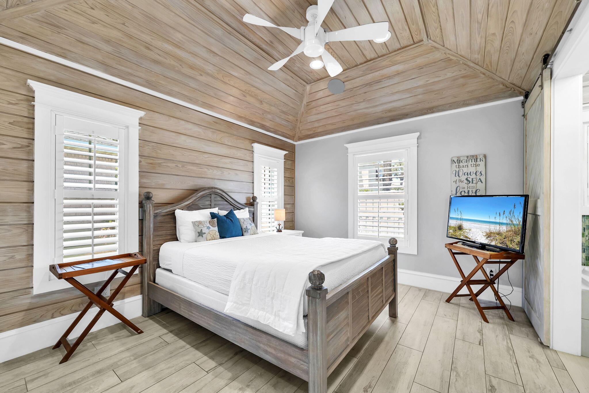 AVALON BEACH ESTATES - Residential