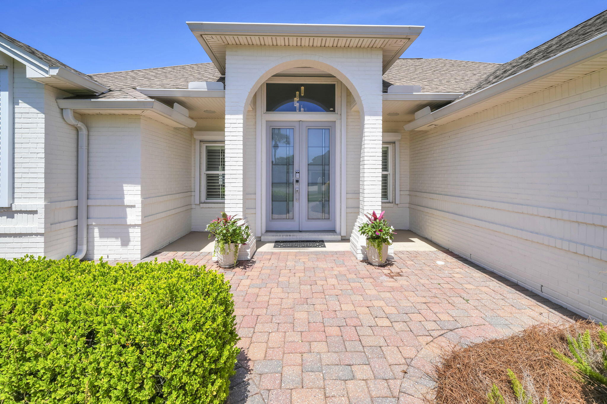 AVALON BEACH ESTATES - Residential