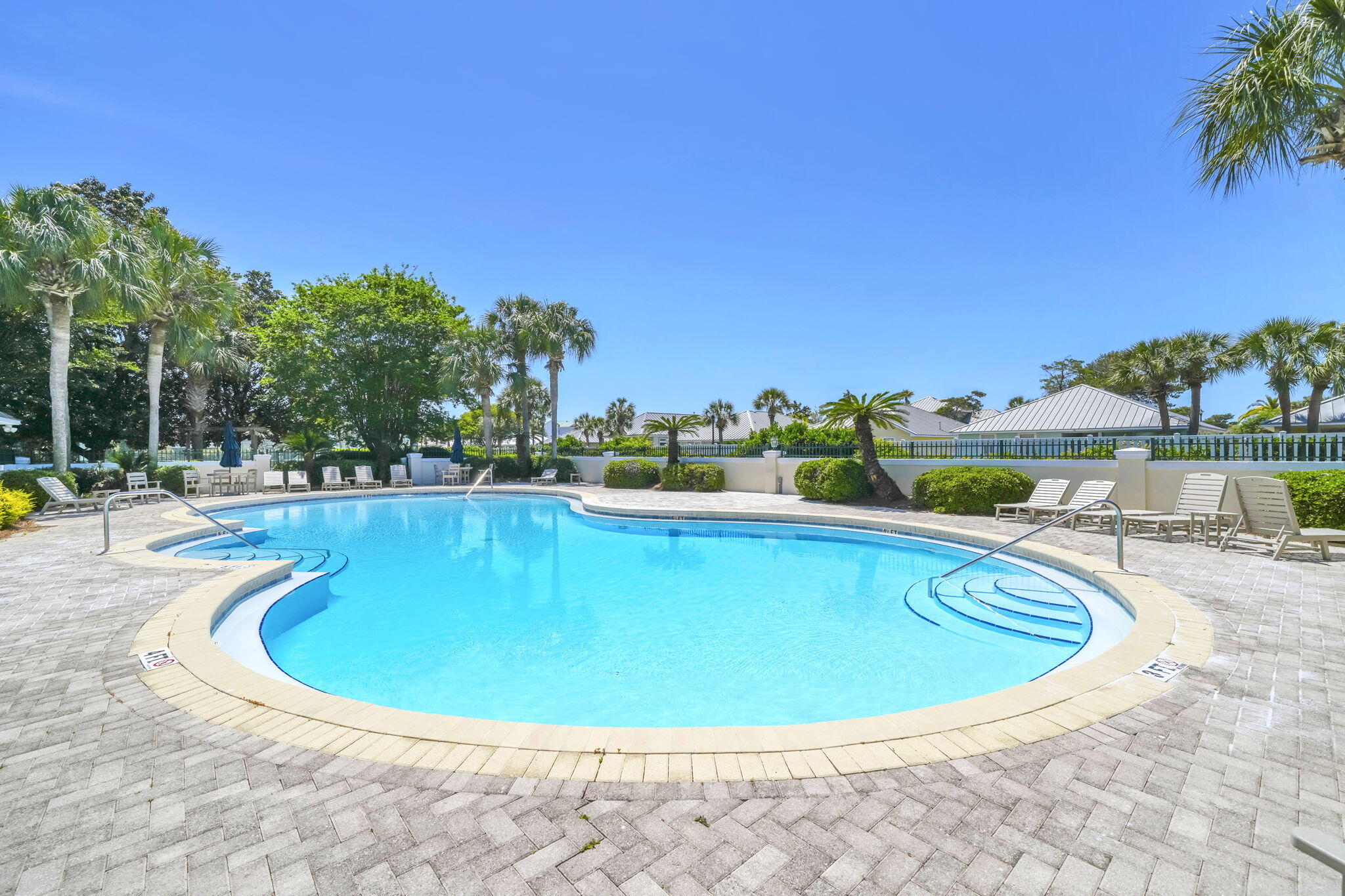 AVALON BEACH ESTATES - Residential