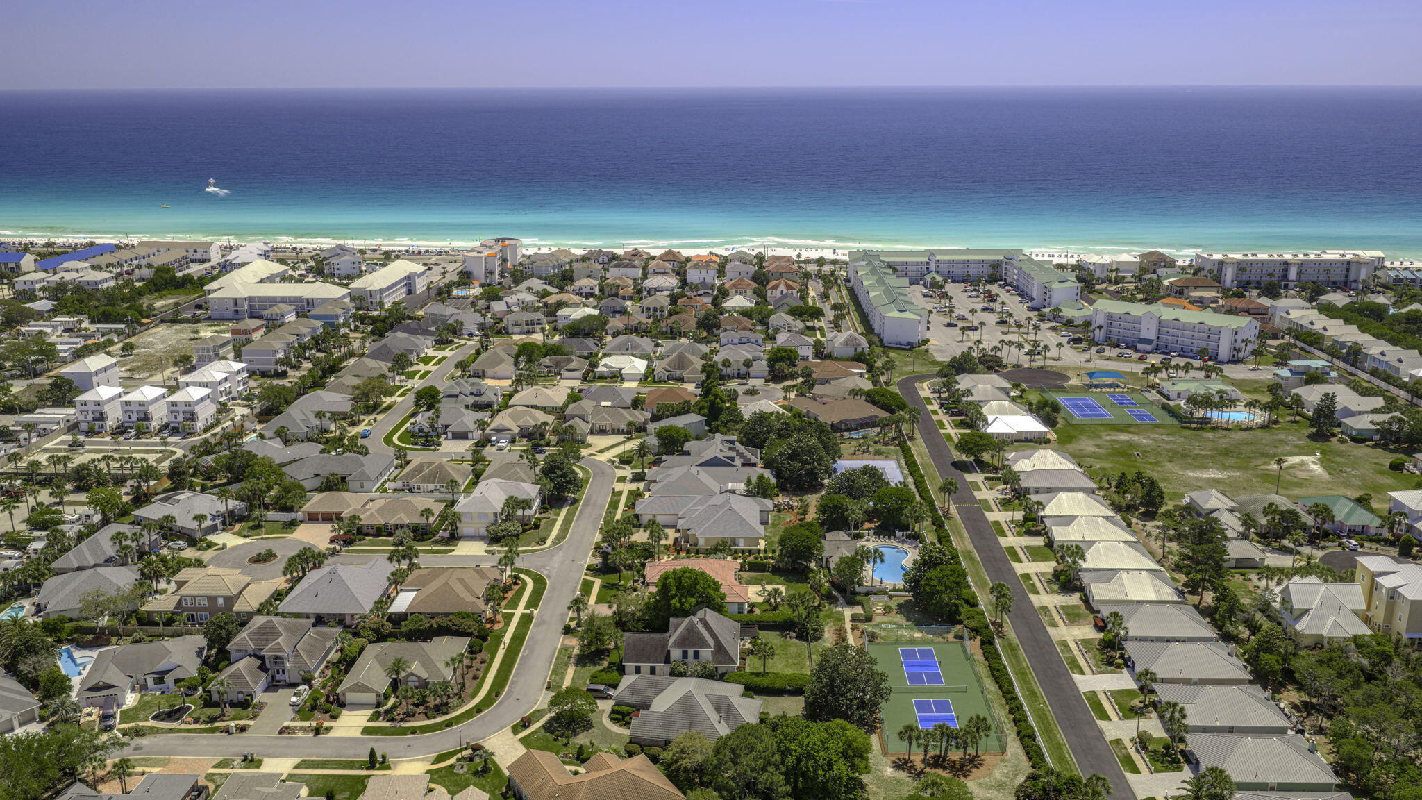 AVALON BEACH ESTATES - Residential